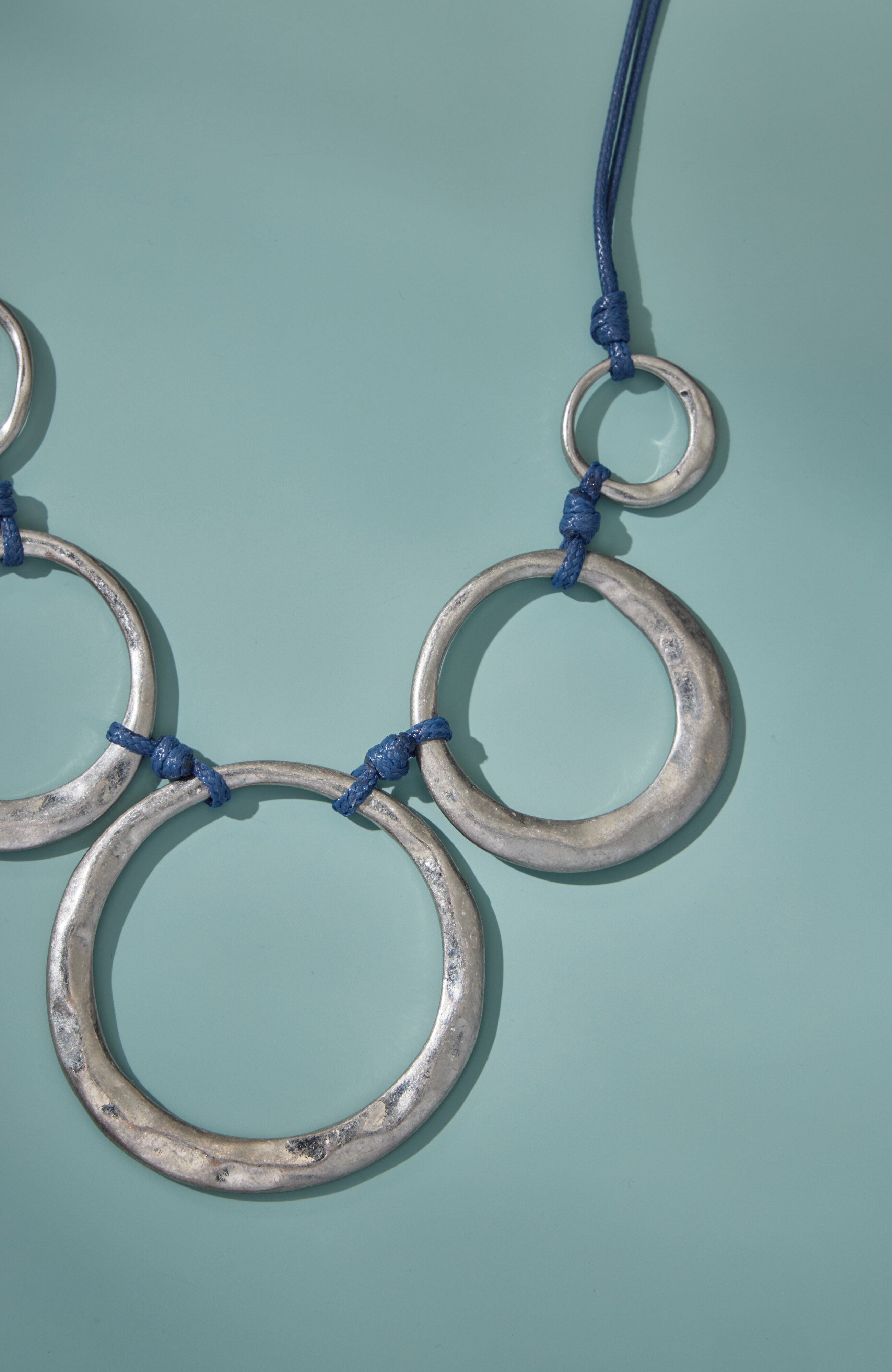 sculptural metal rings necklace