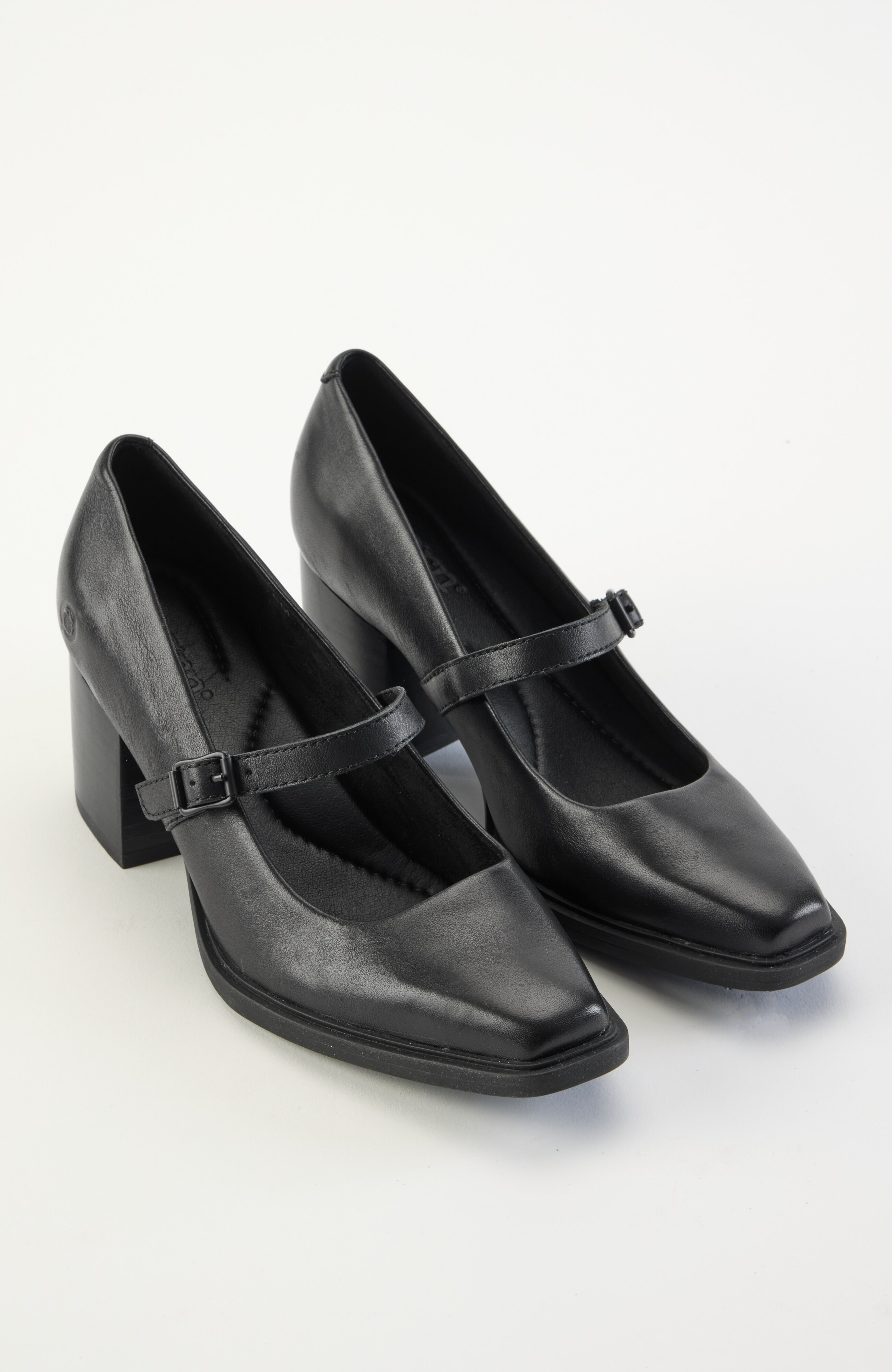 born® adelphi heels