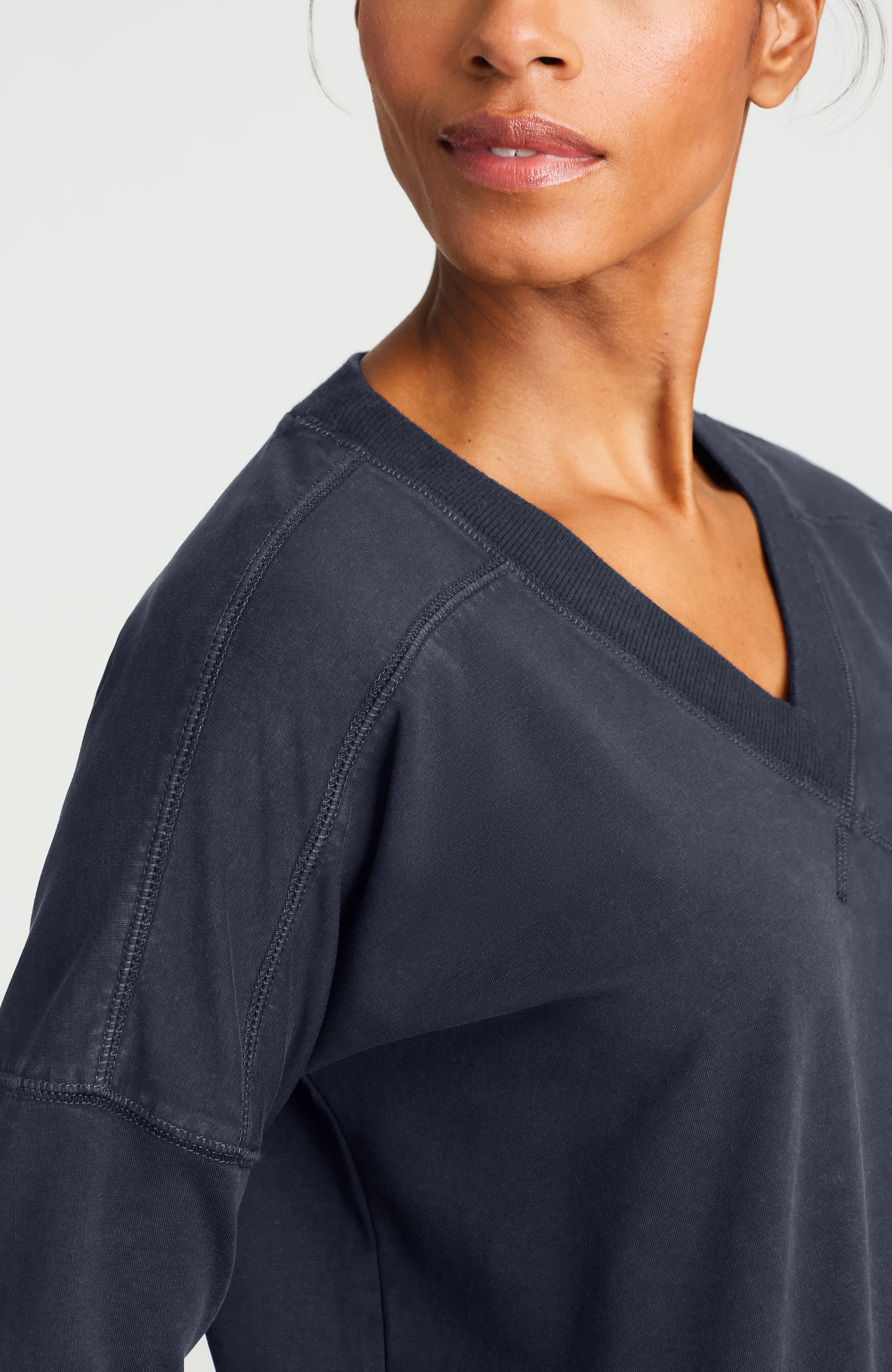 fit garment-dyed v-neck top