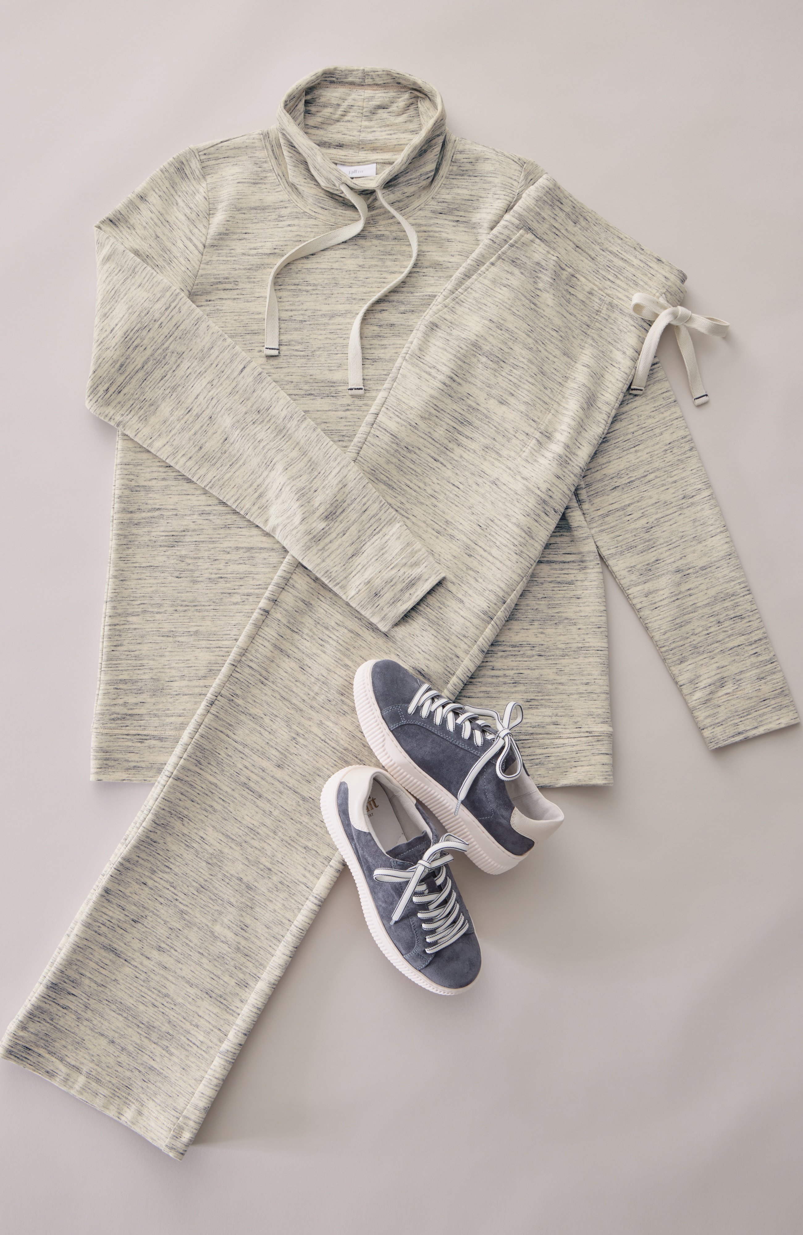 fit heathered straight-leg pants