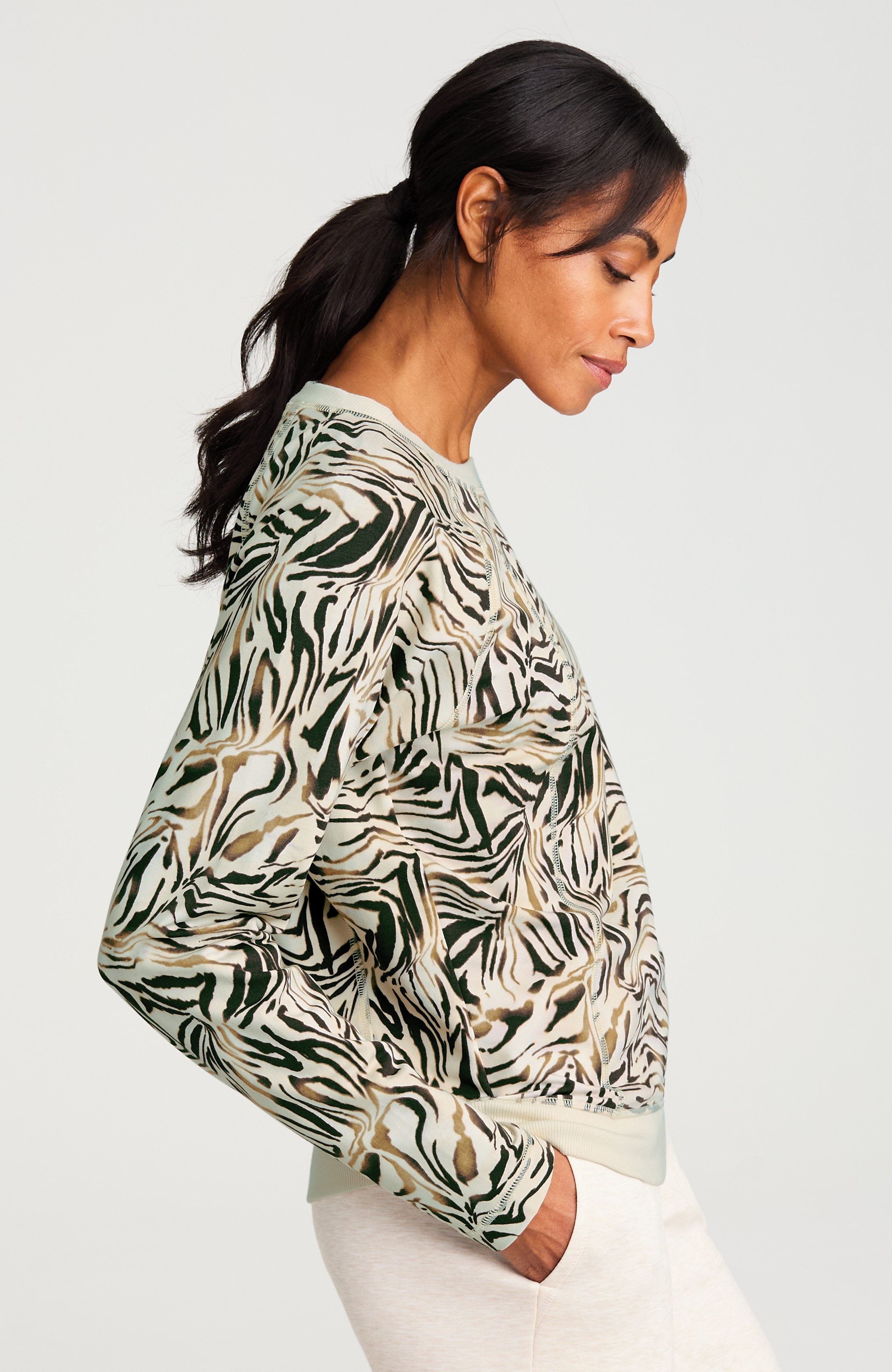 fit tonal-stitch pullover