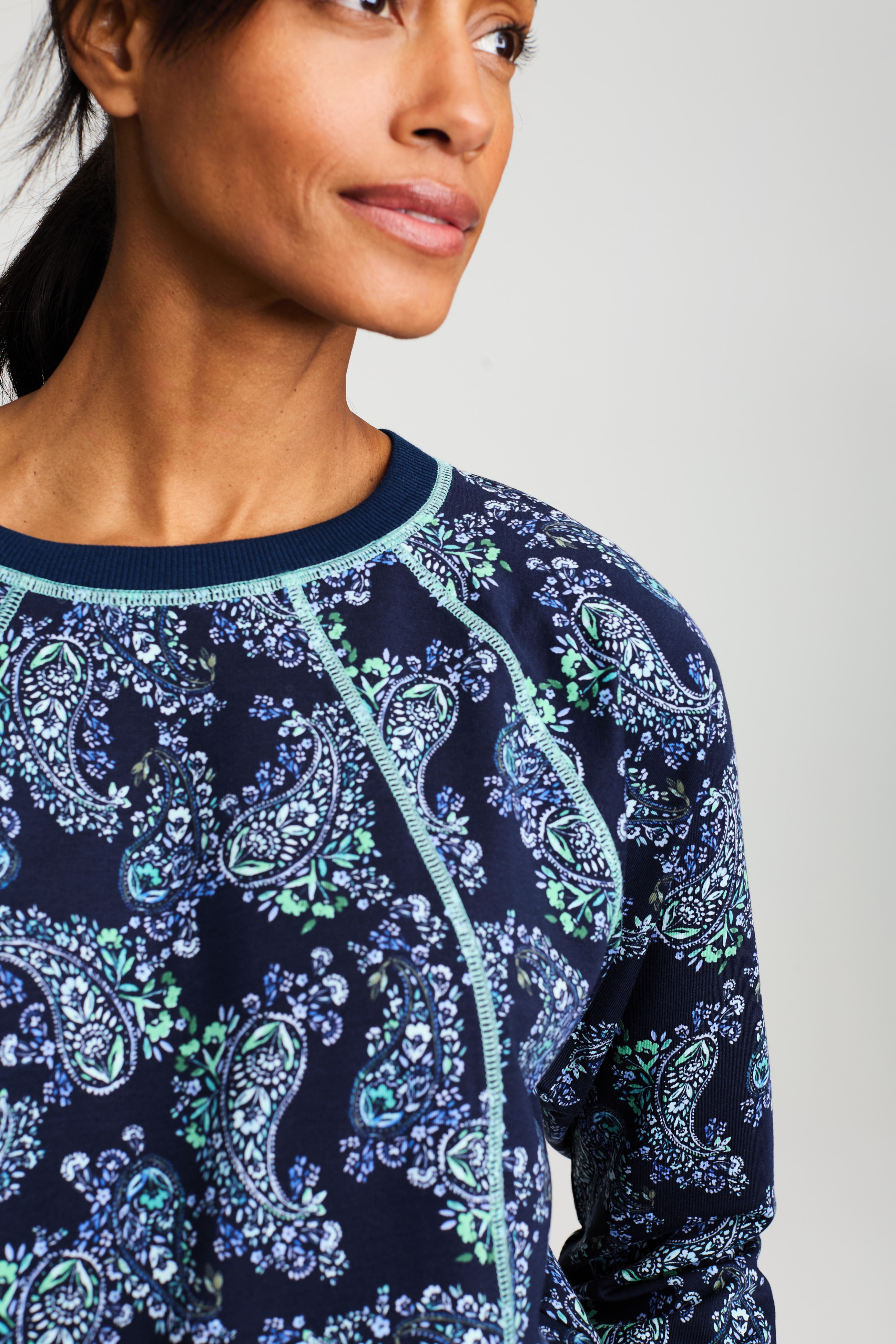 fit tonal-stitch pullover