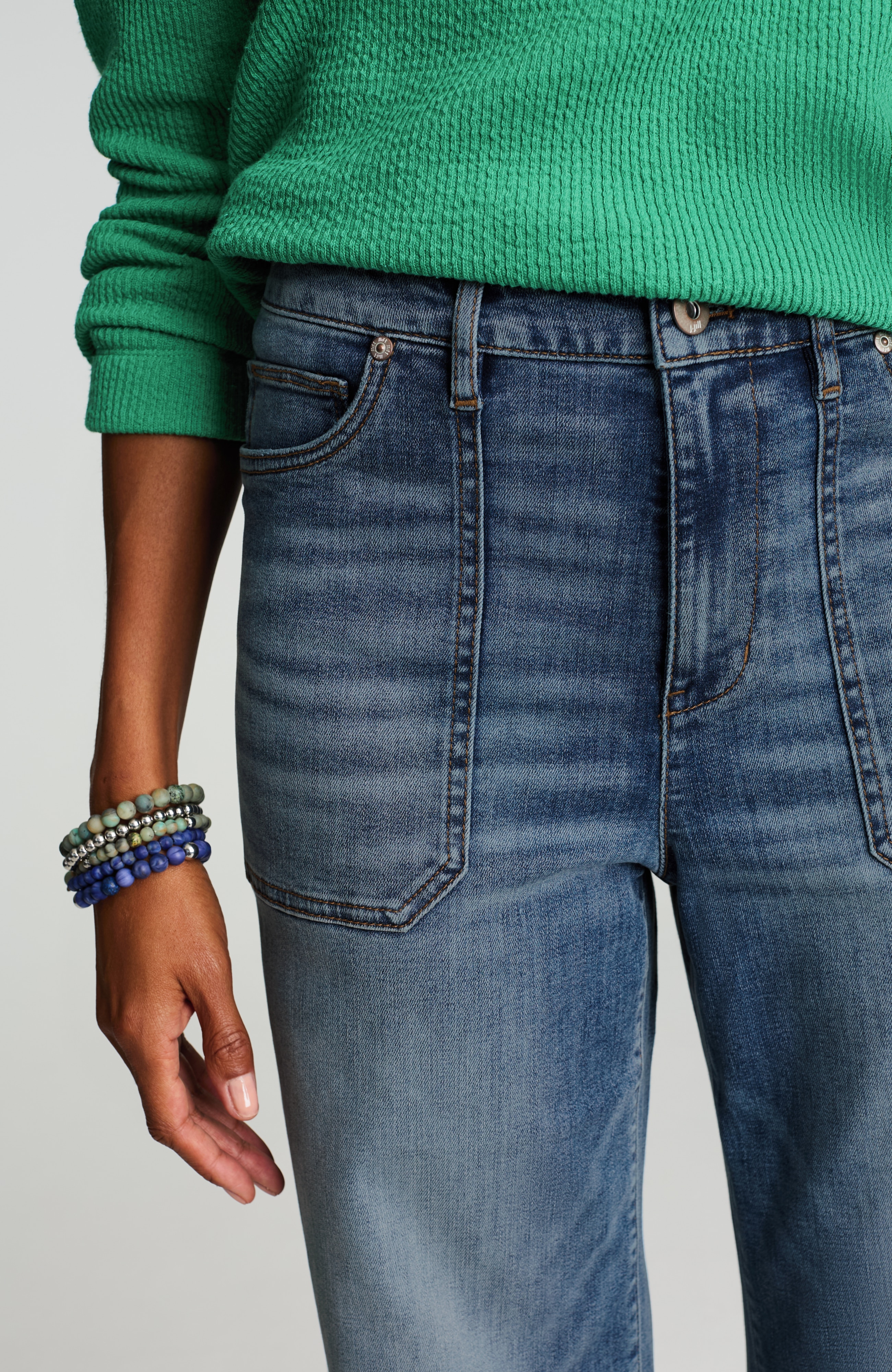 curvy-fit wide-leg jeans