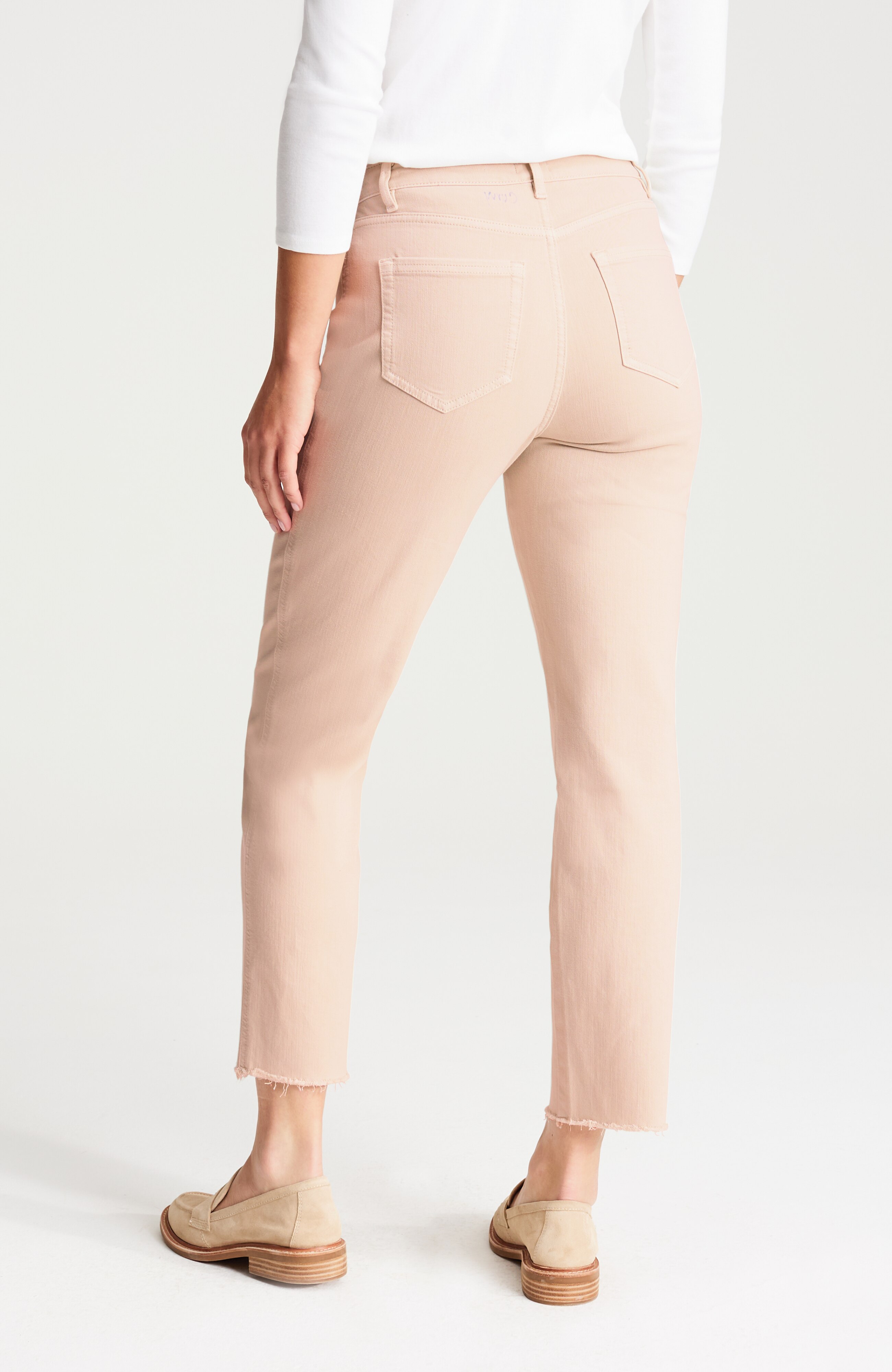 curvy-fit patch-pocket fringe-hem jeans