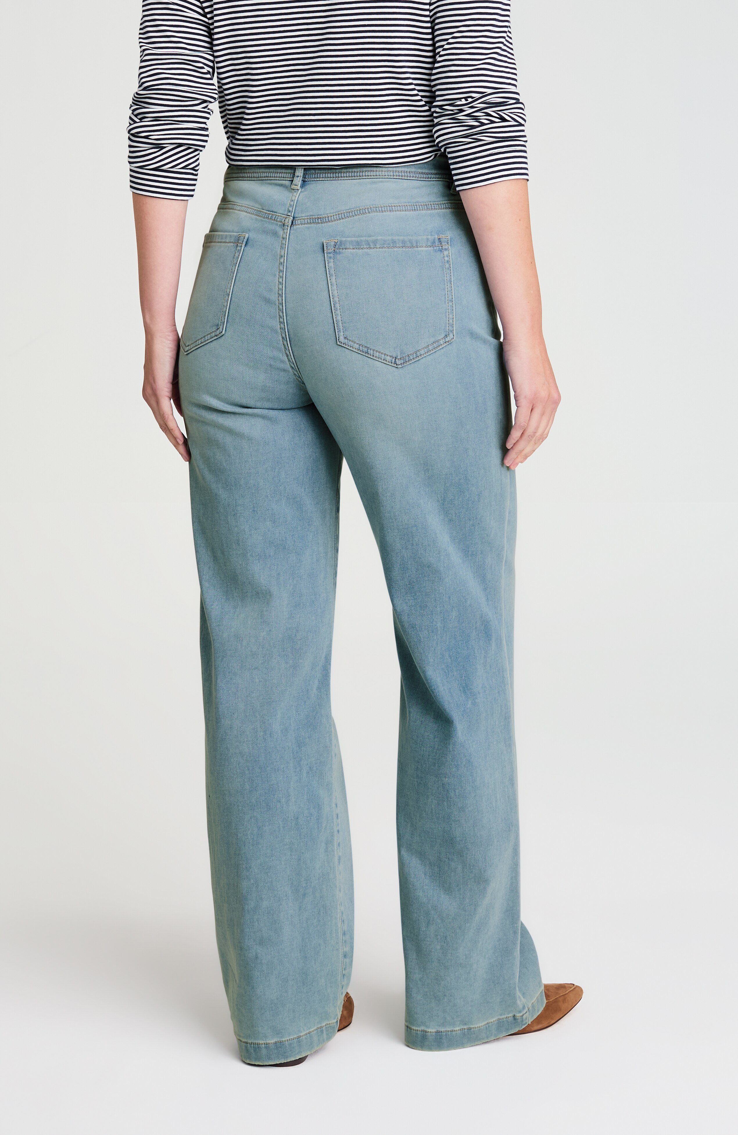 tie-waist wide-leg jeans