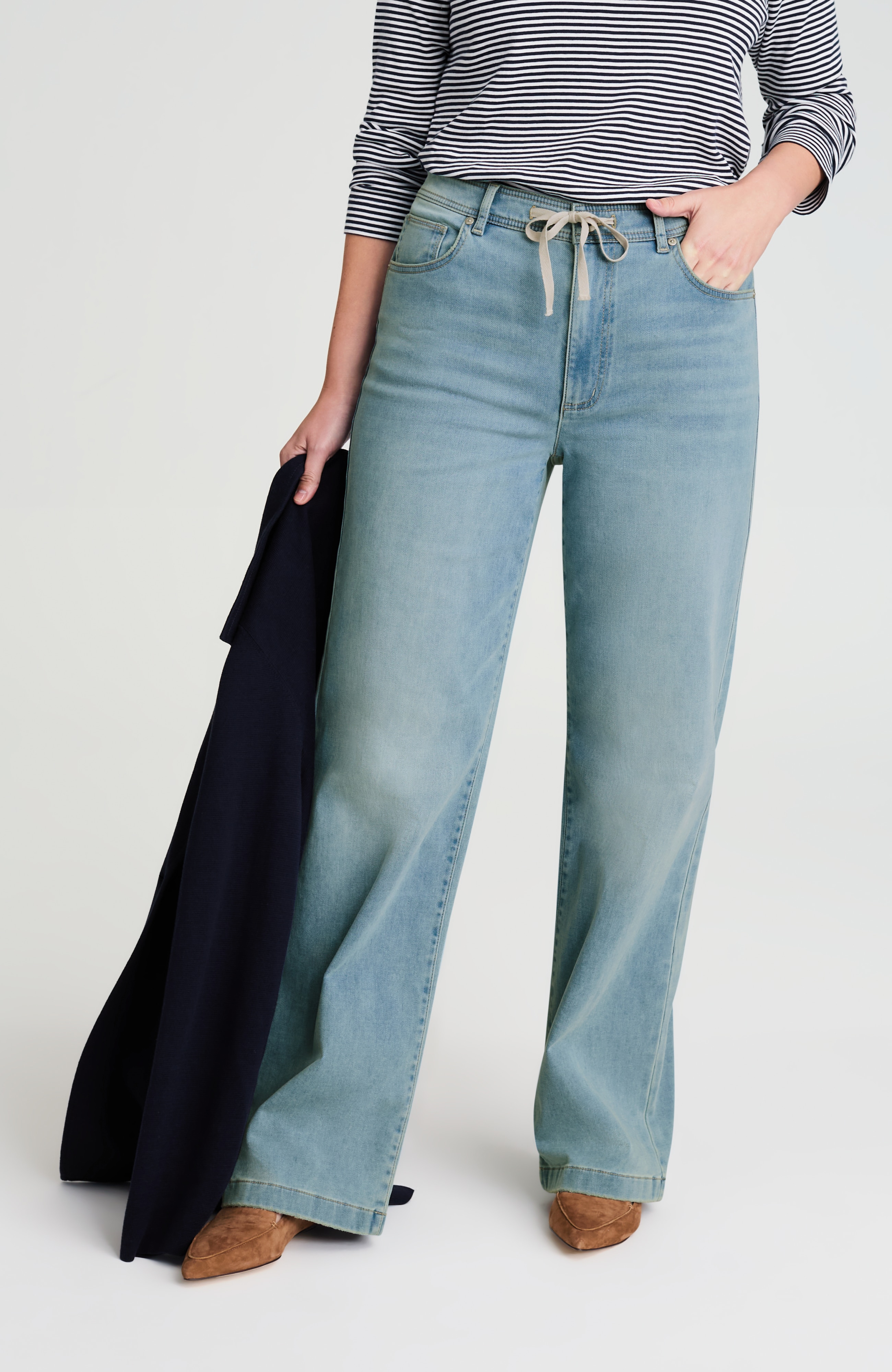 tie-waist wide-leg jeans
