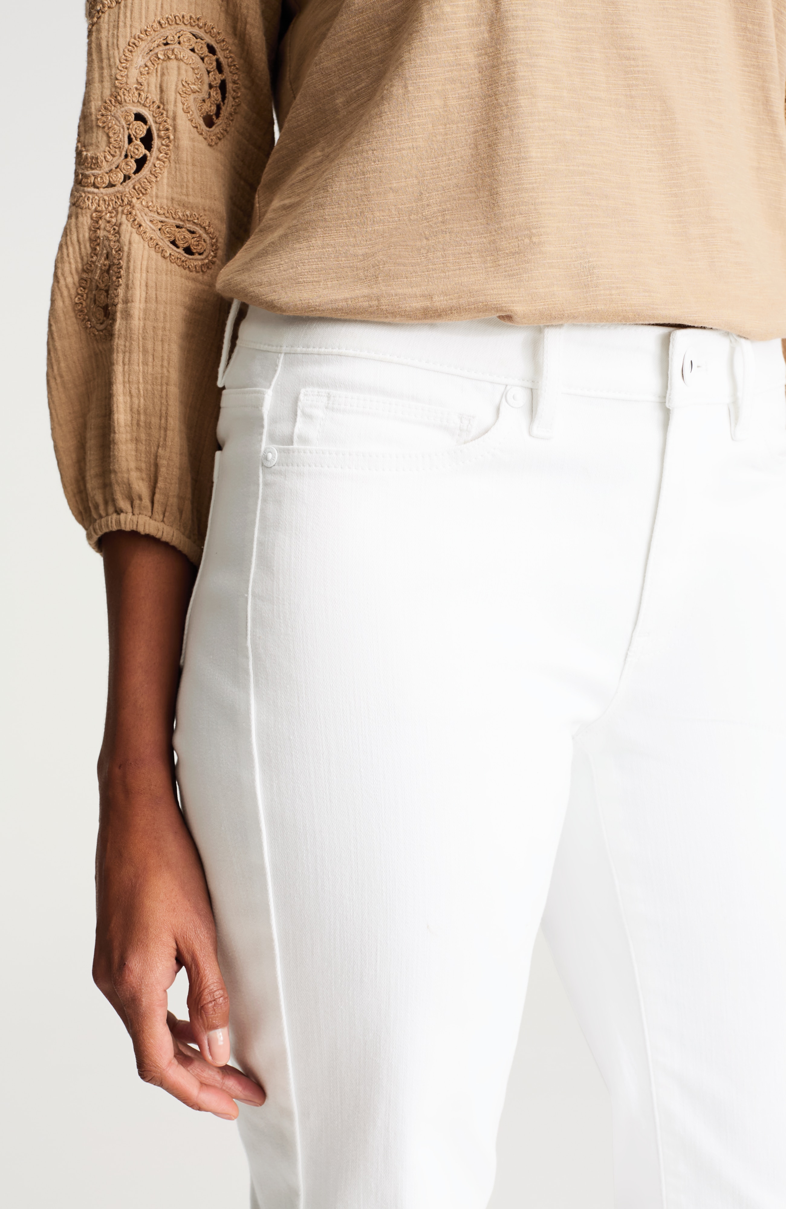 mid-rise straight-leg ankle jeans