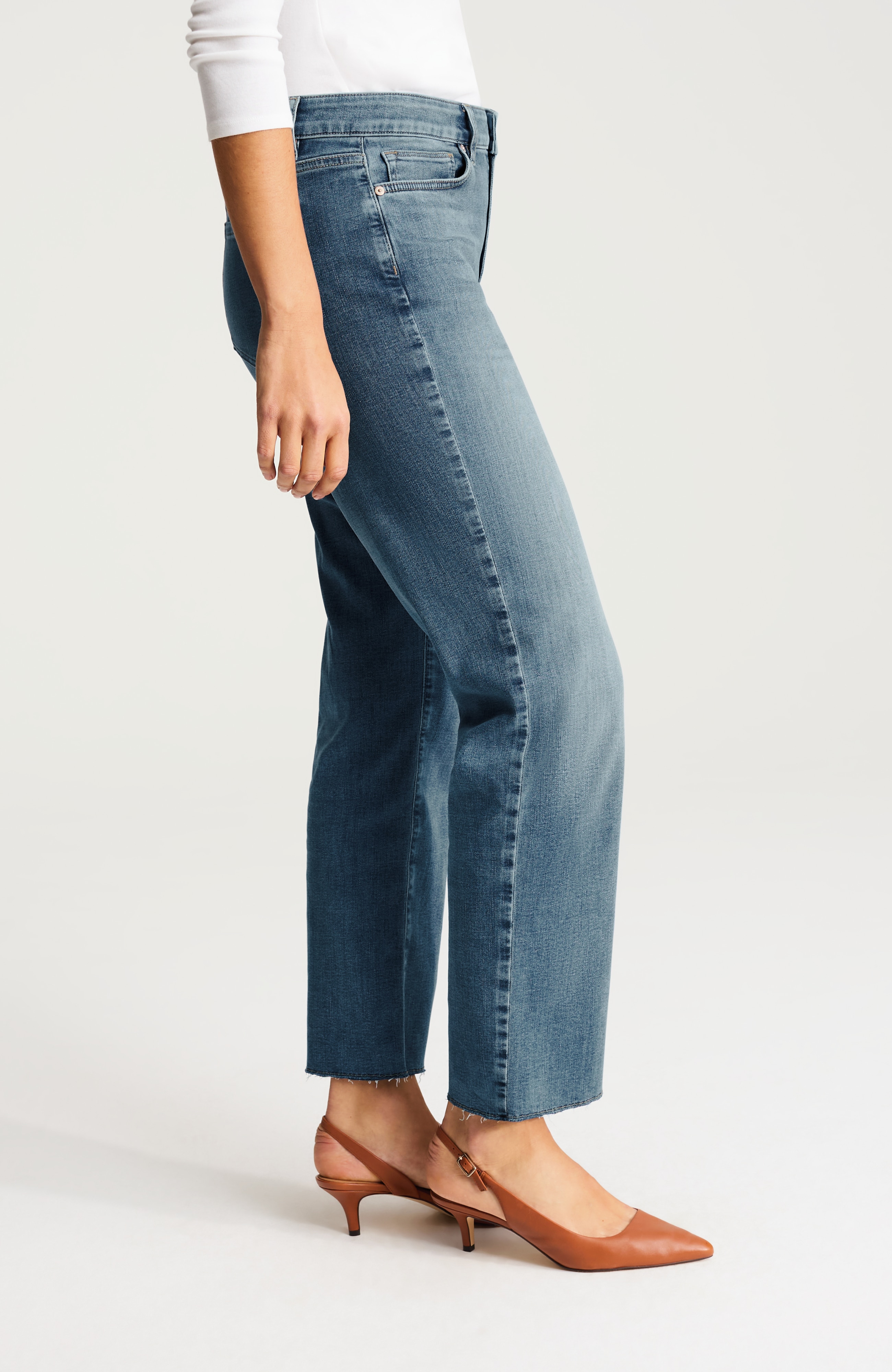 mid-rise straight-leg ankle jeans