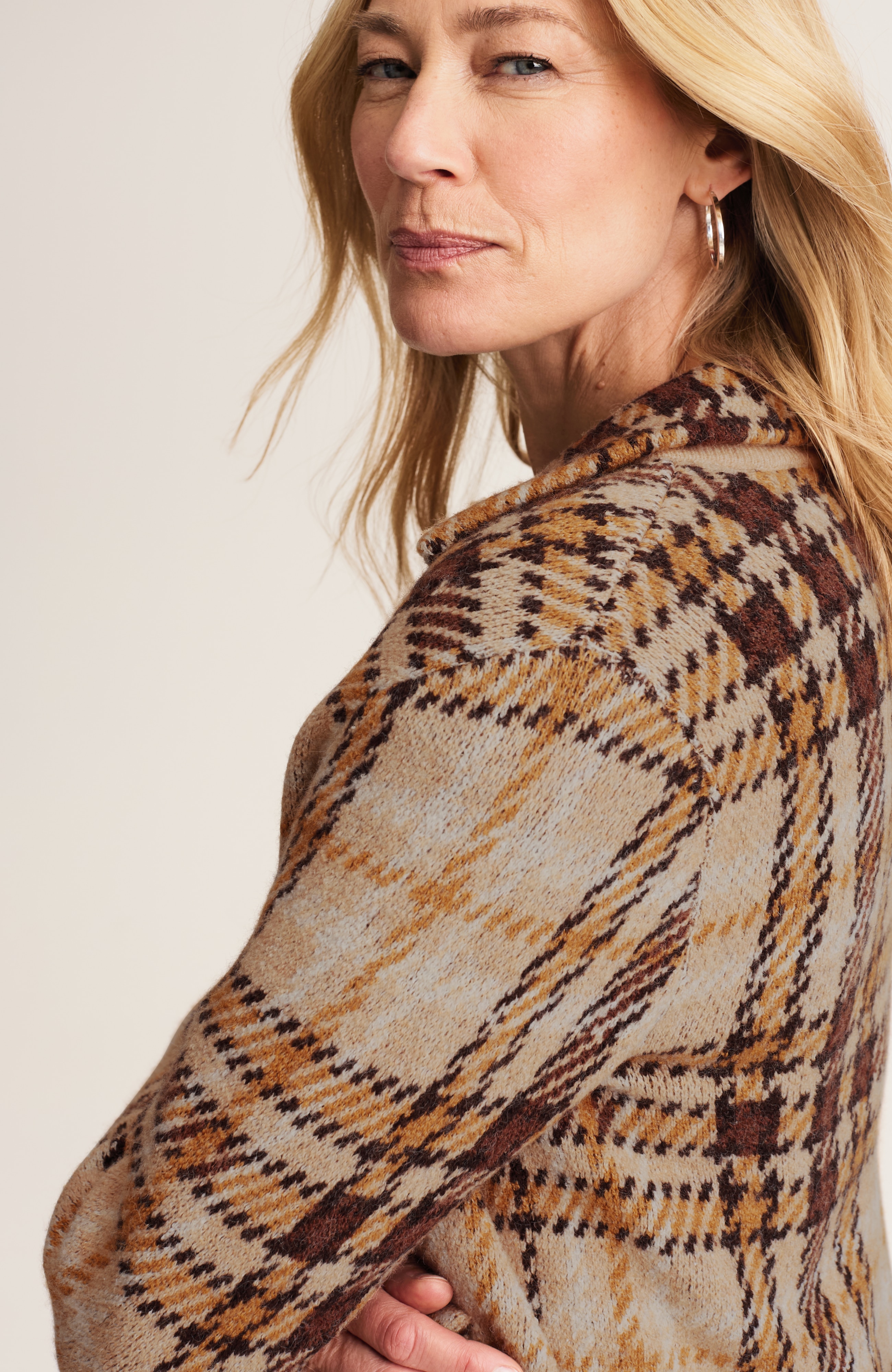 short plaid sweater-jacket