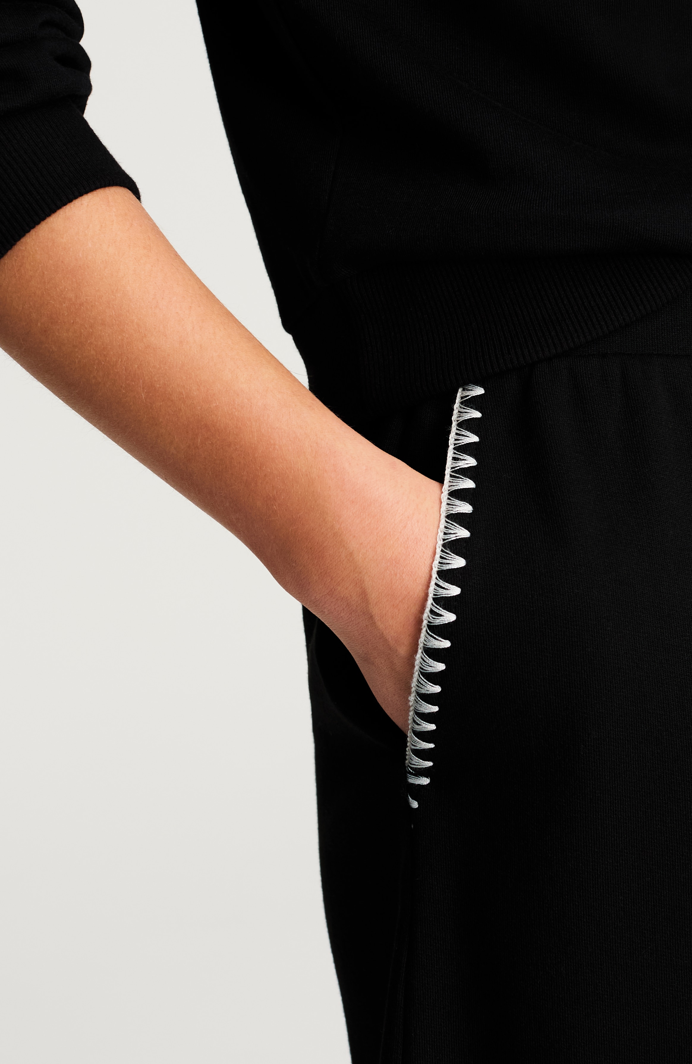 fit whipstitched skirt