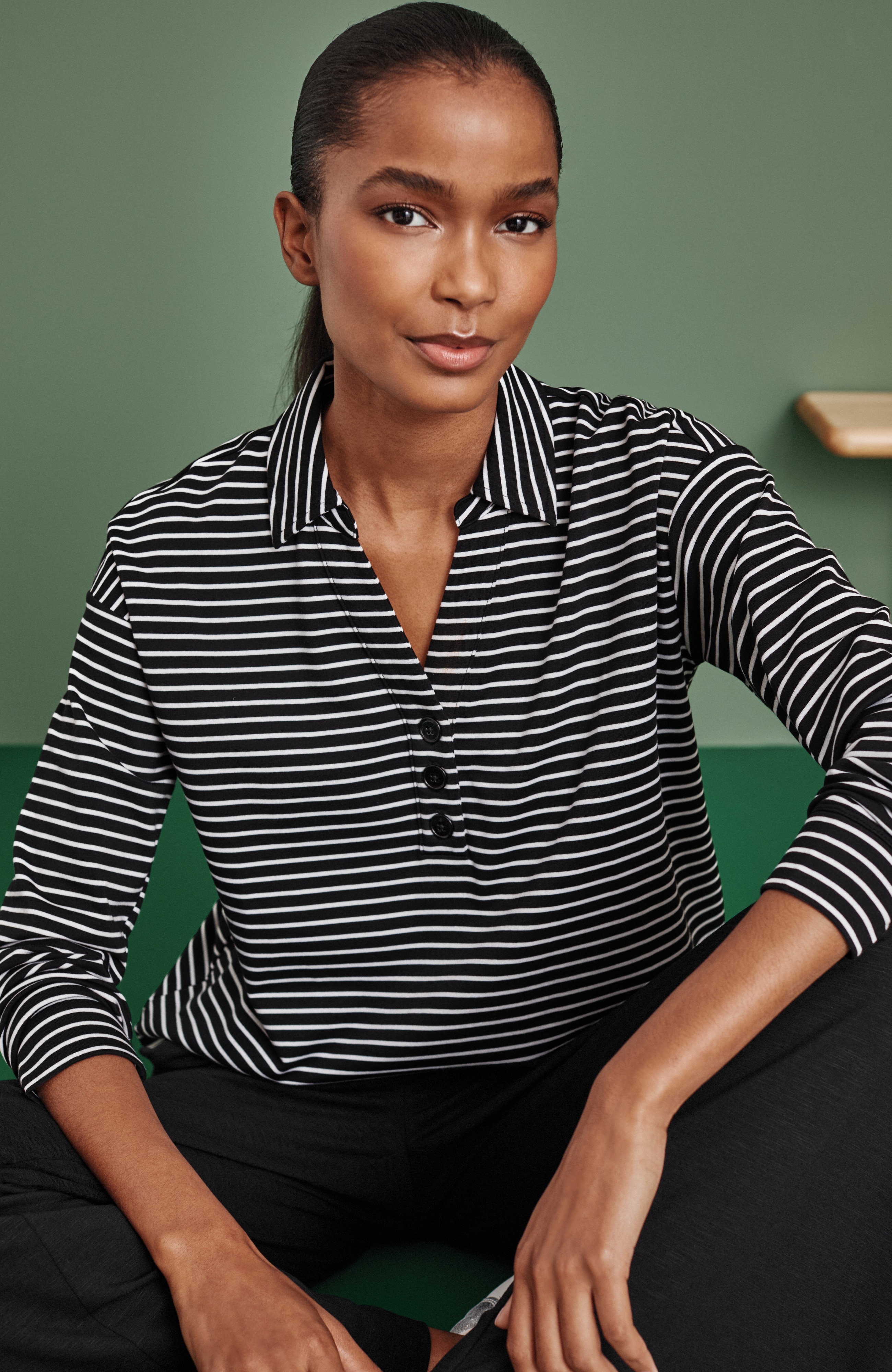 fit long-sleeve polo sweatshirt