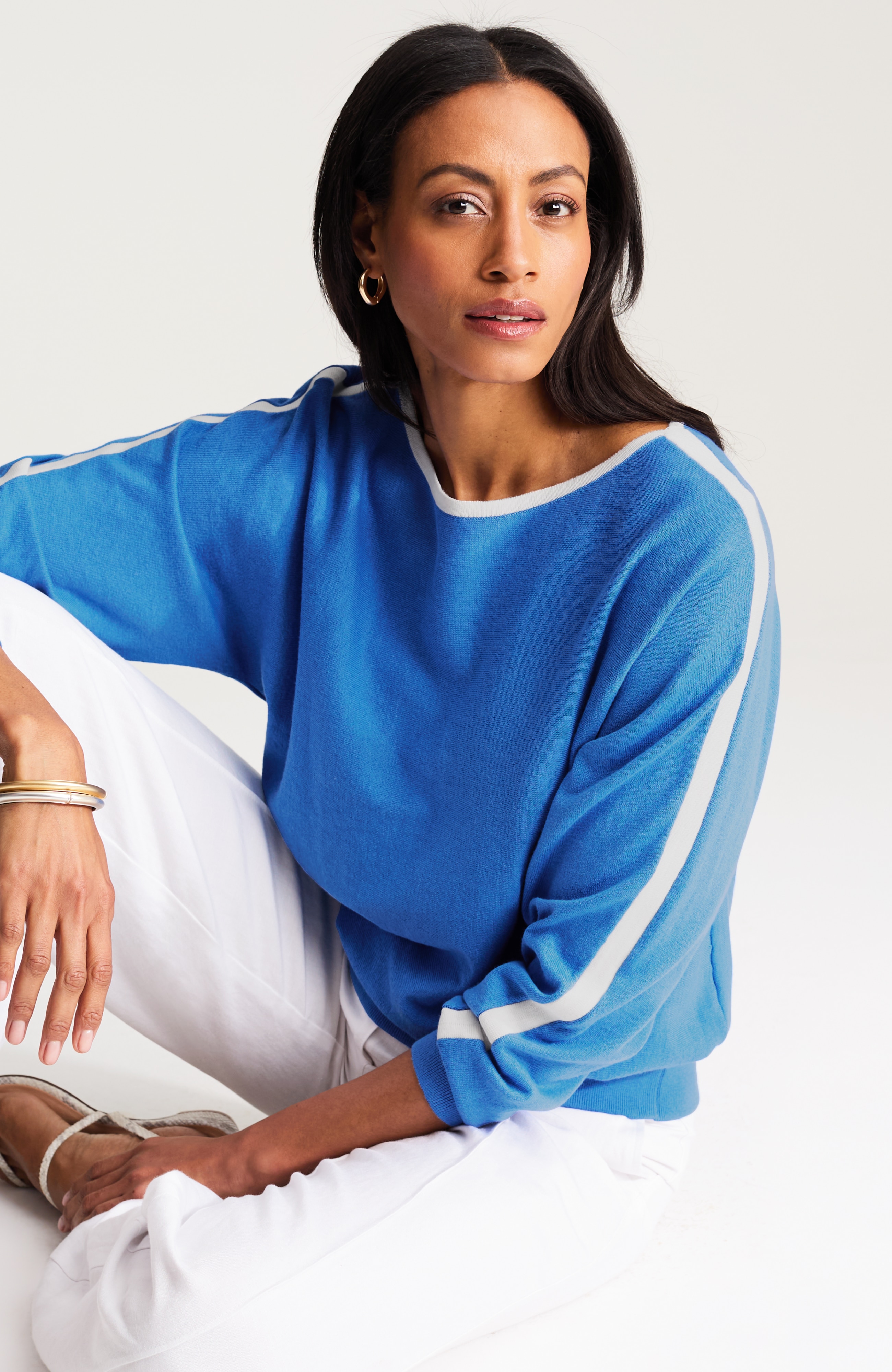 wearever contrast-seam dolman-sleeve pullover
