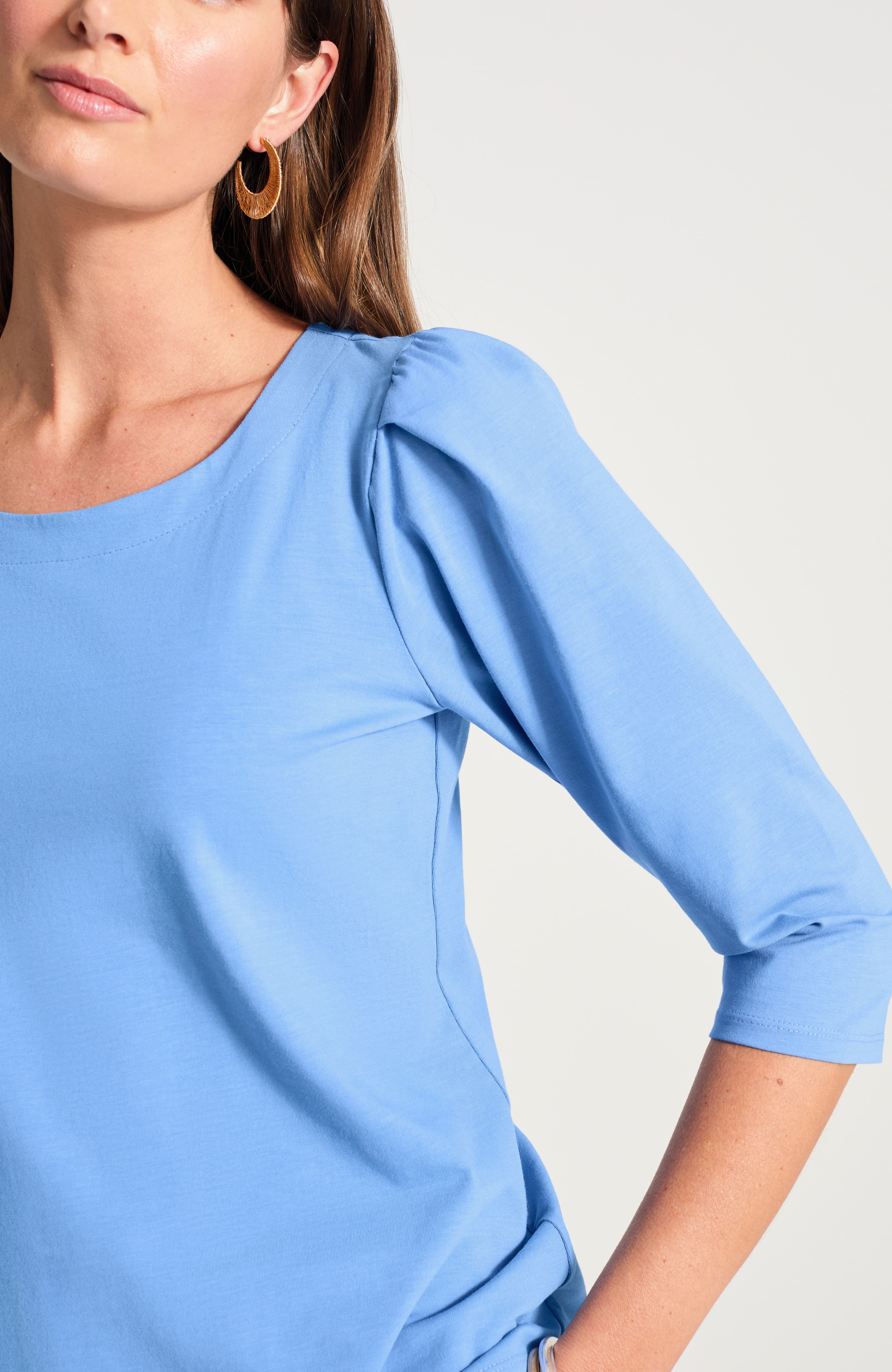 ruched-sleeve tee