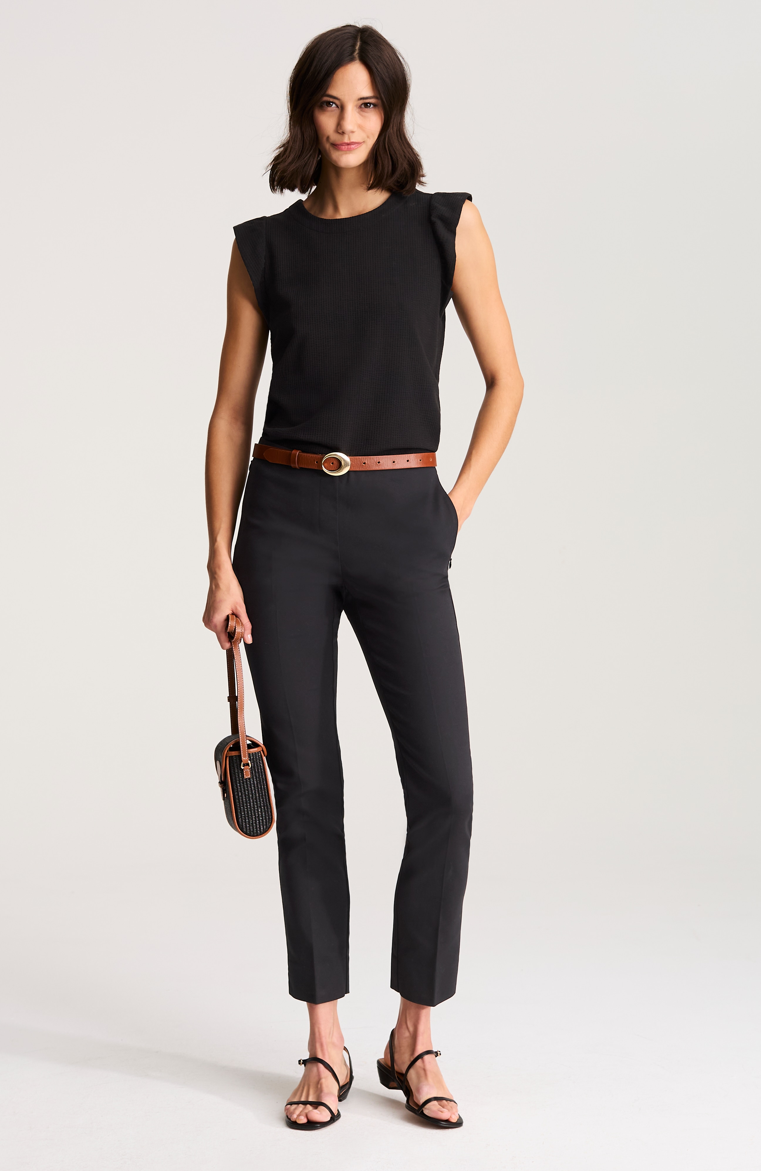 textured ruffle-sleeve top