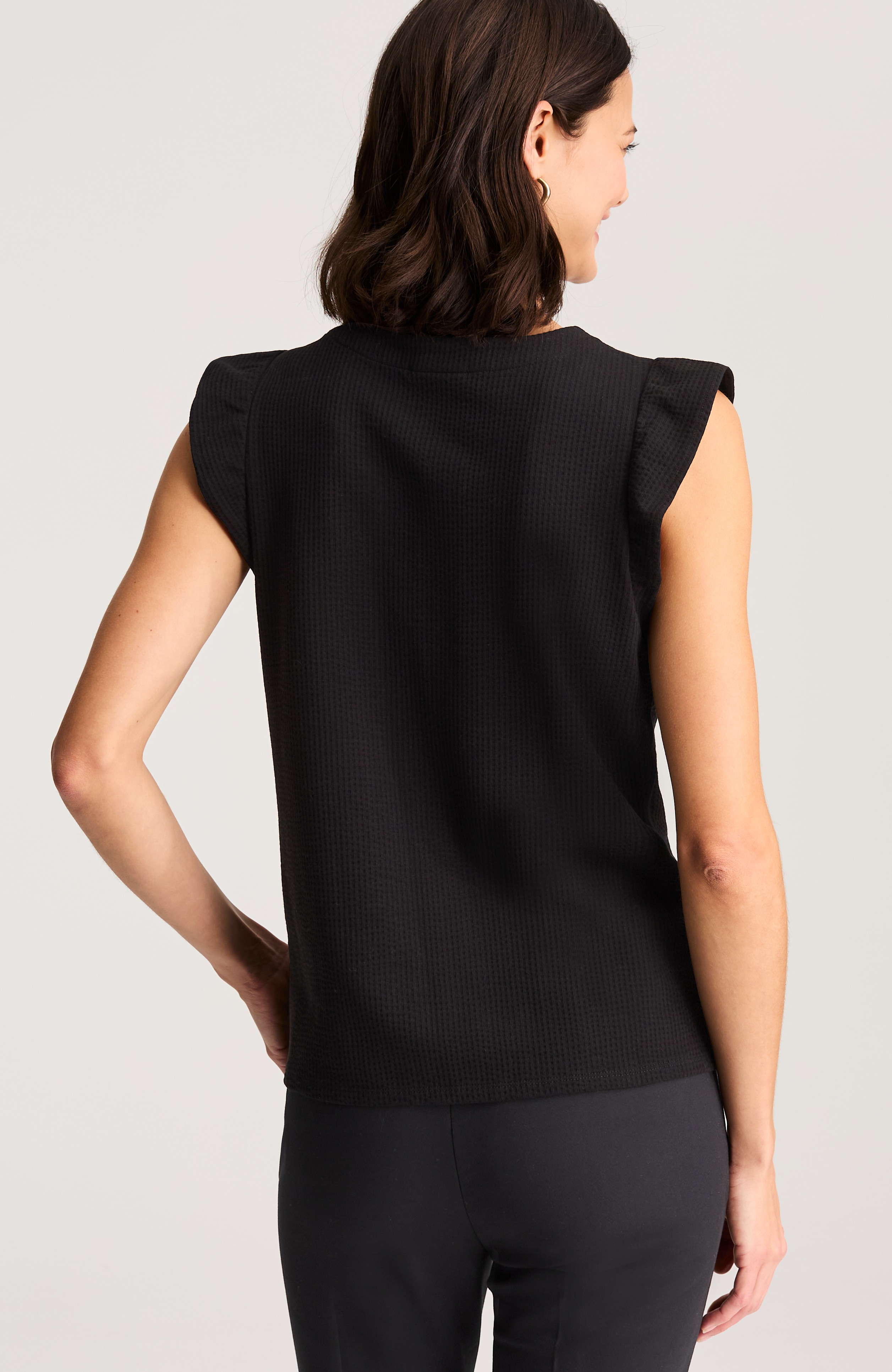 textured ruffle-sleeve top