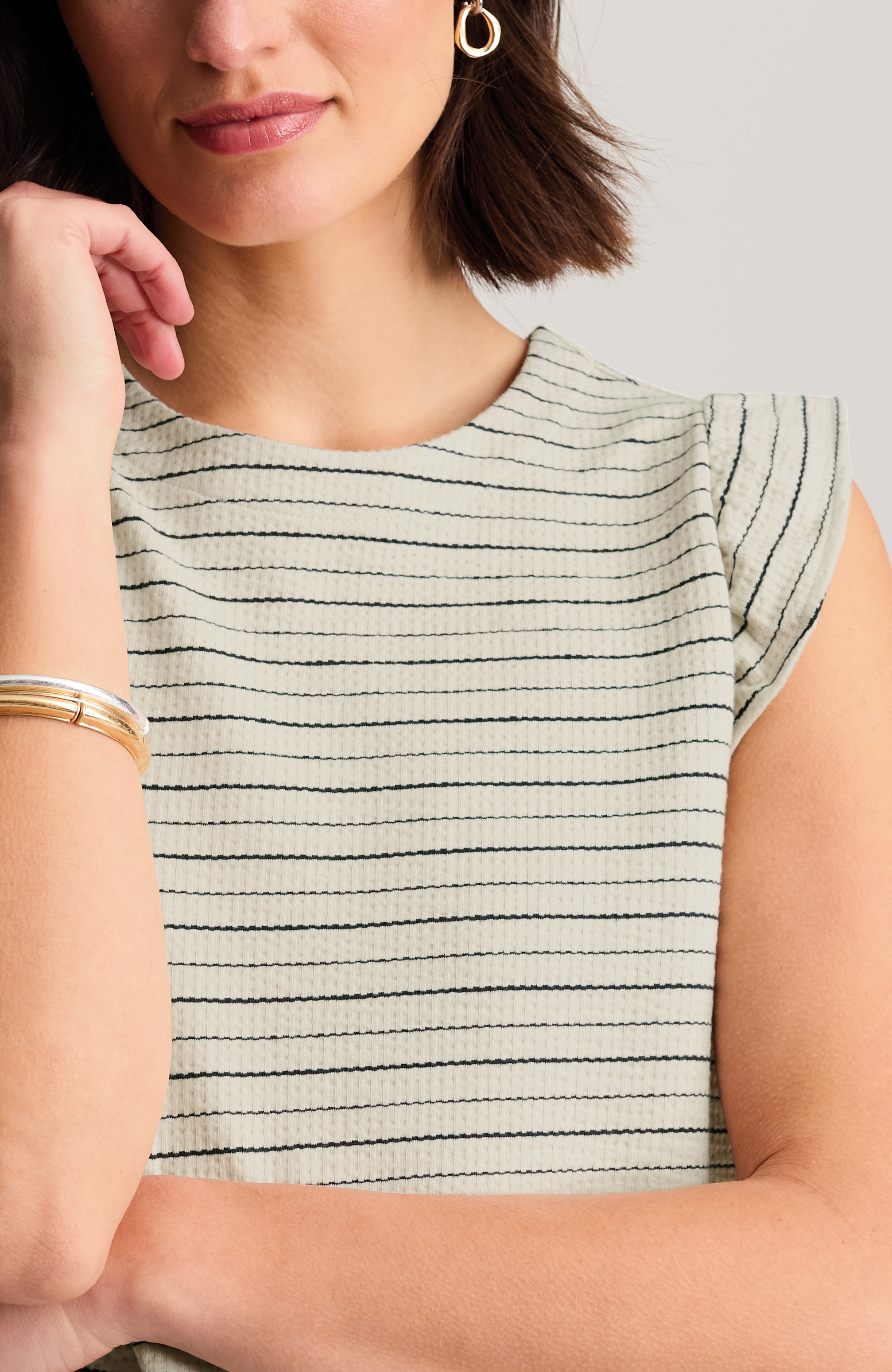 TEXTURED RUFFLE-SLEEVE TOP | JJill