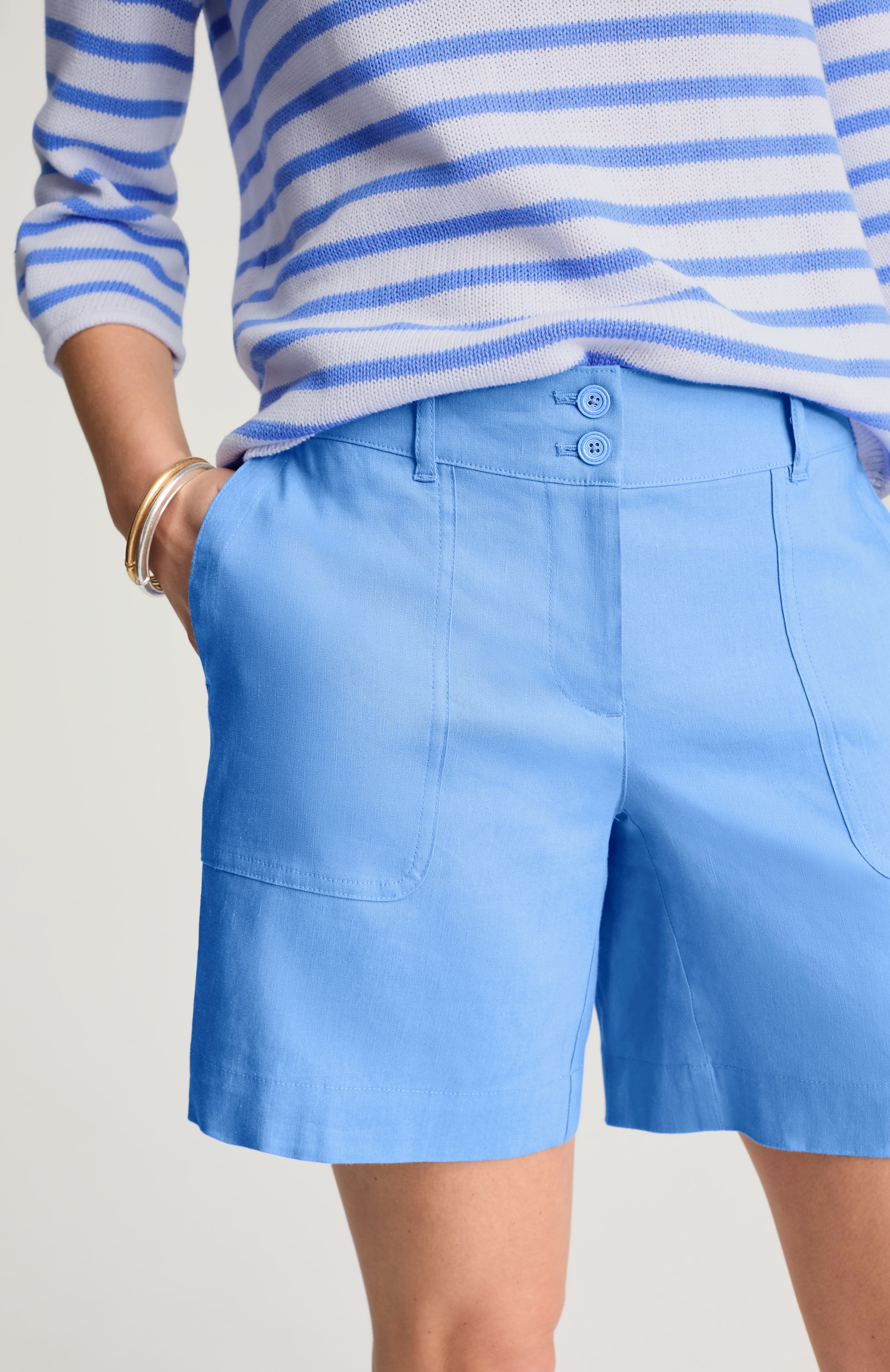 linen-stretch shorts