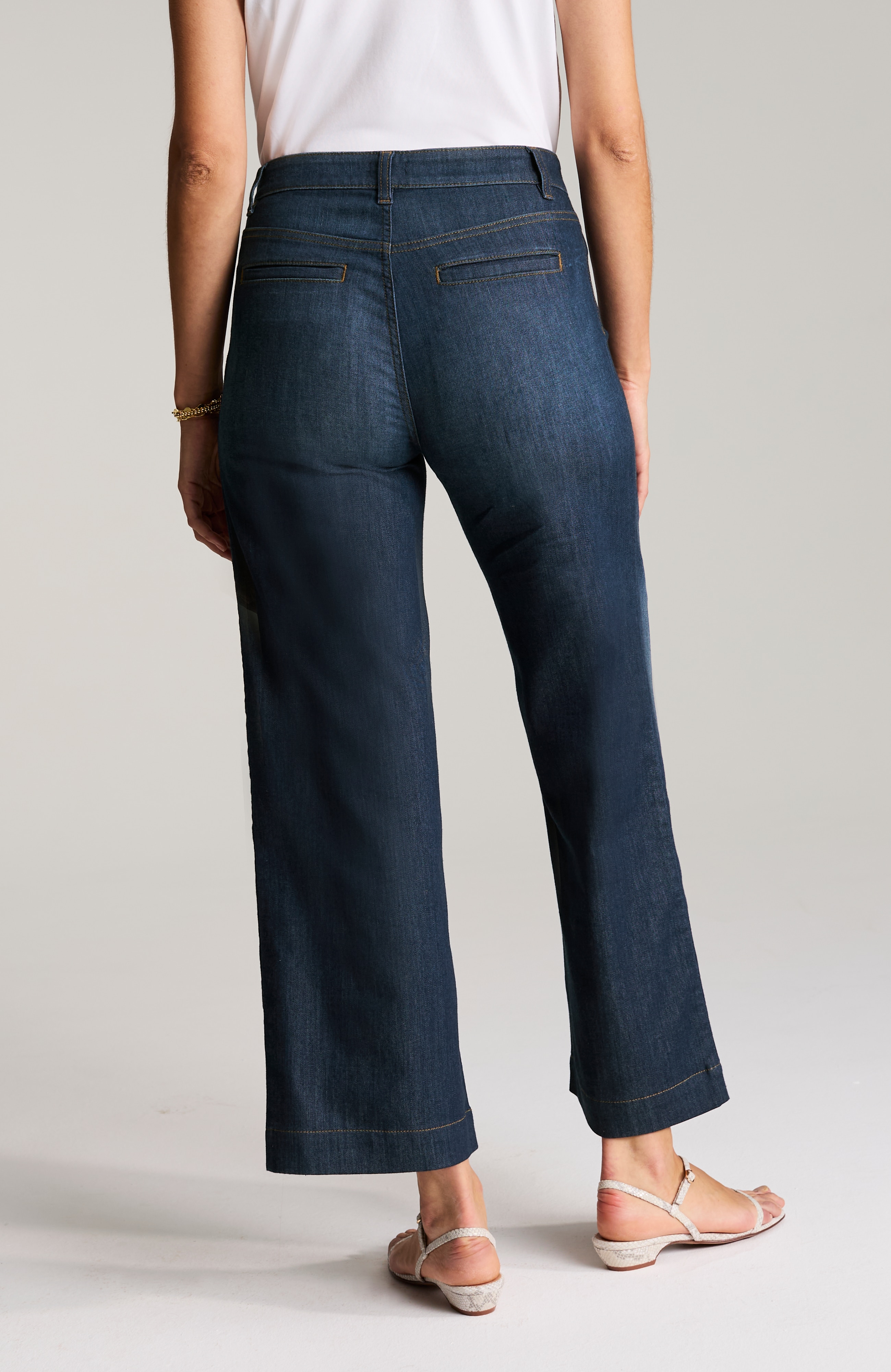 high-rise wide-leg ankle jeans