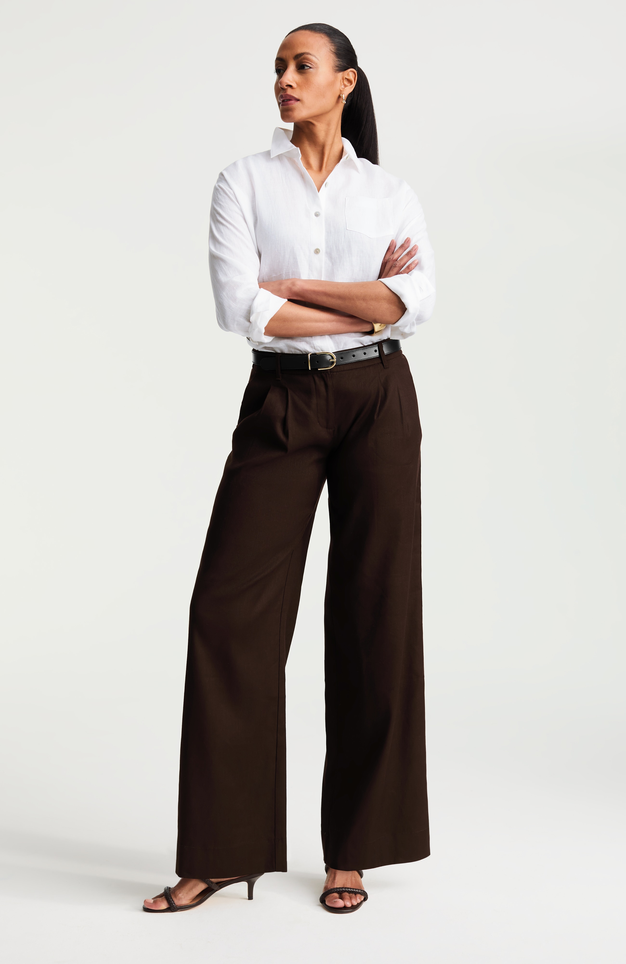 linen-stretch pleated pants