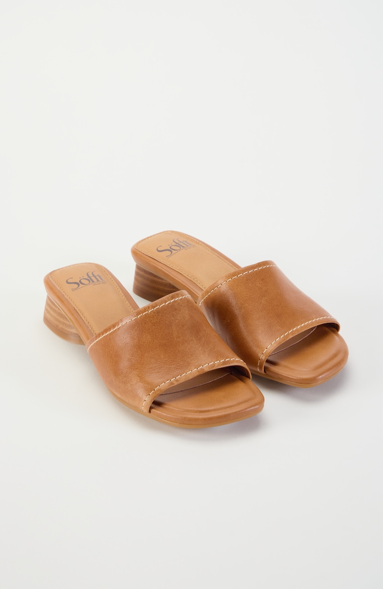 Primary view of the sofft® sahara sandals
