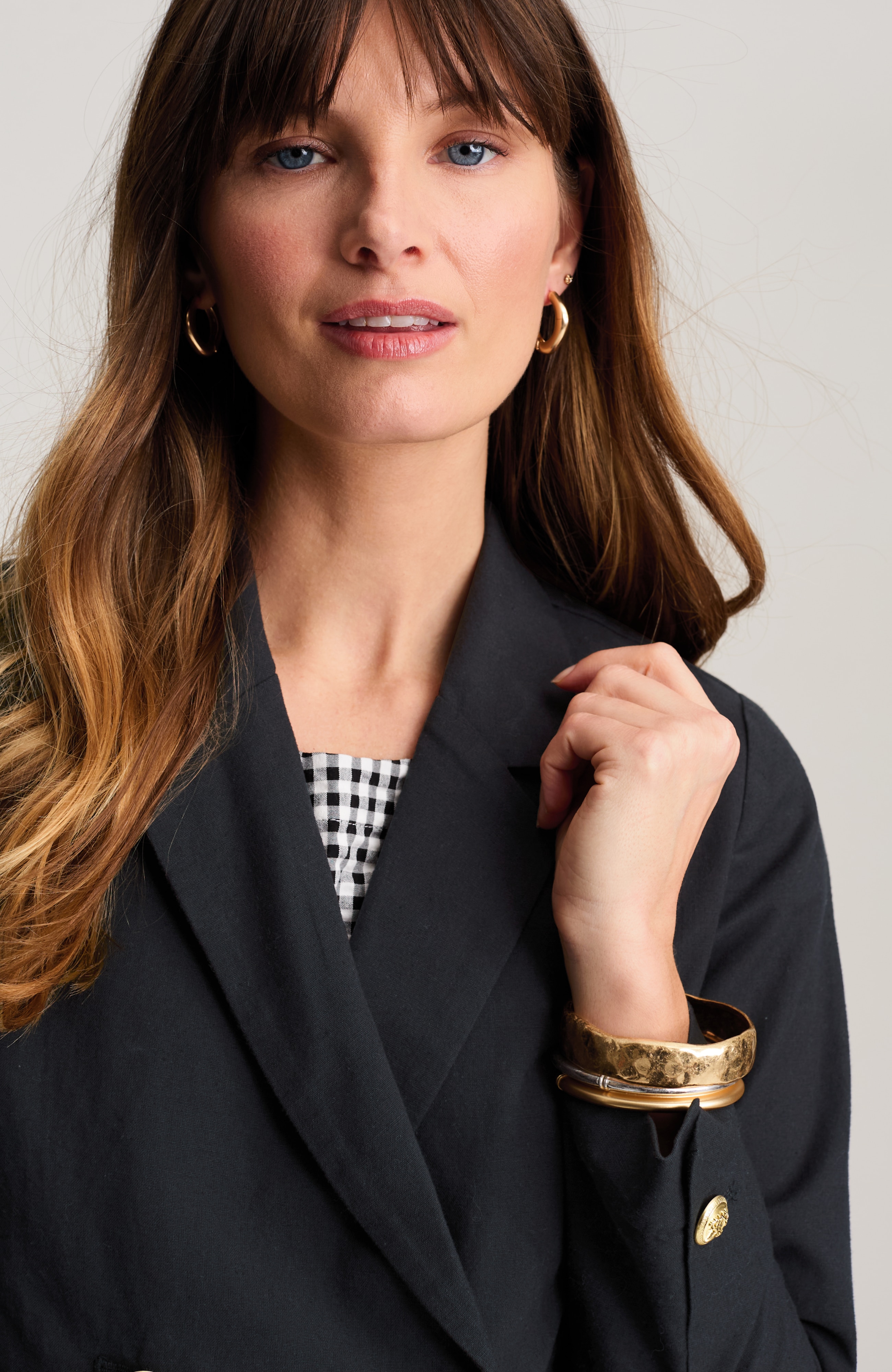 double-breasted cropped blazer