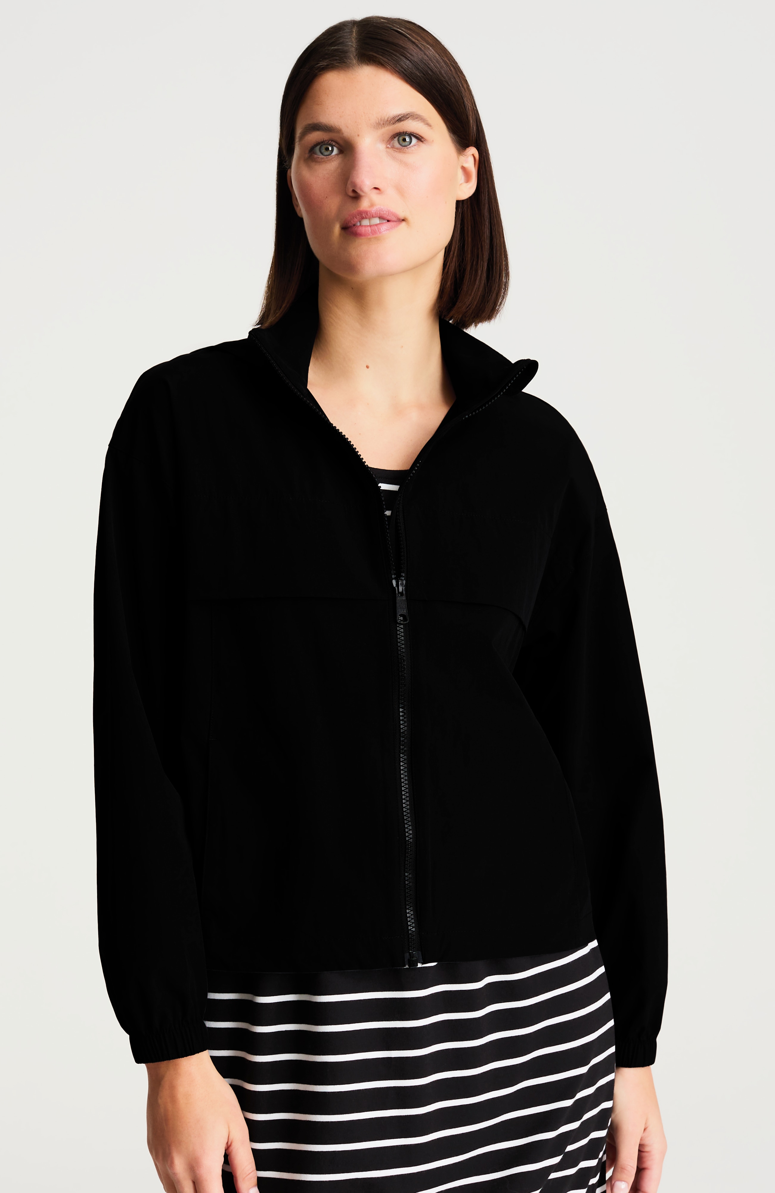 fit packable water-repellent jacket