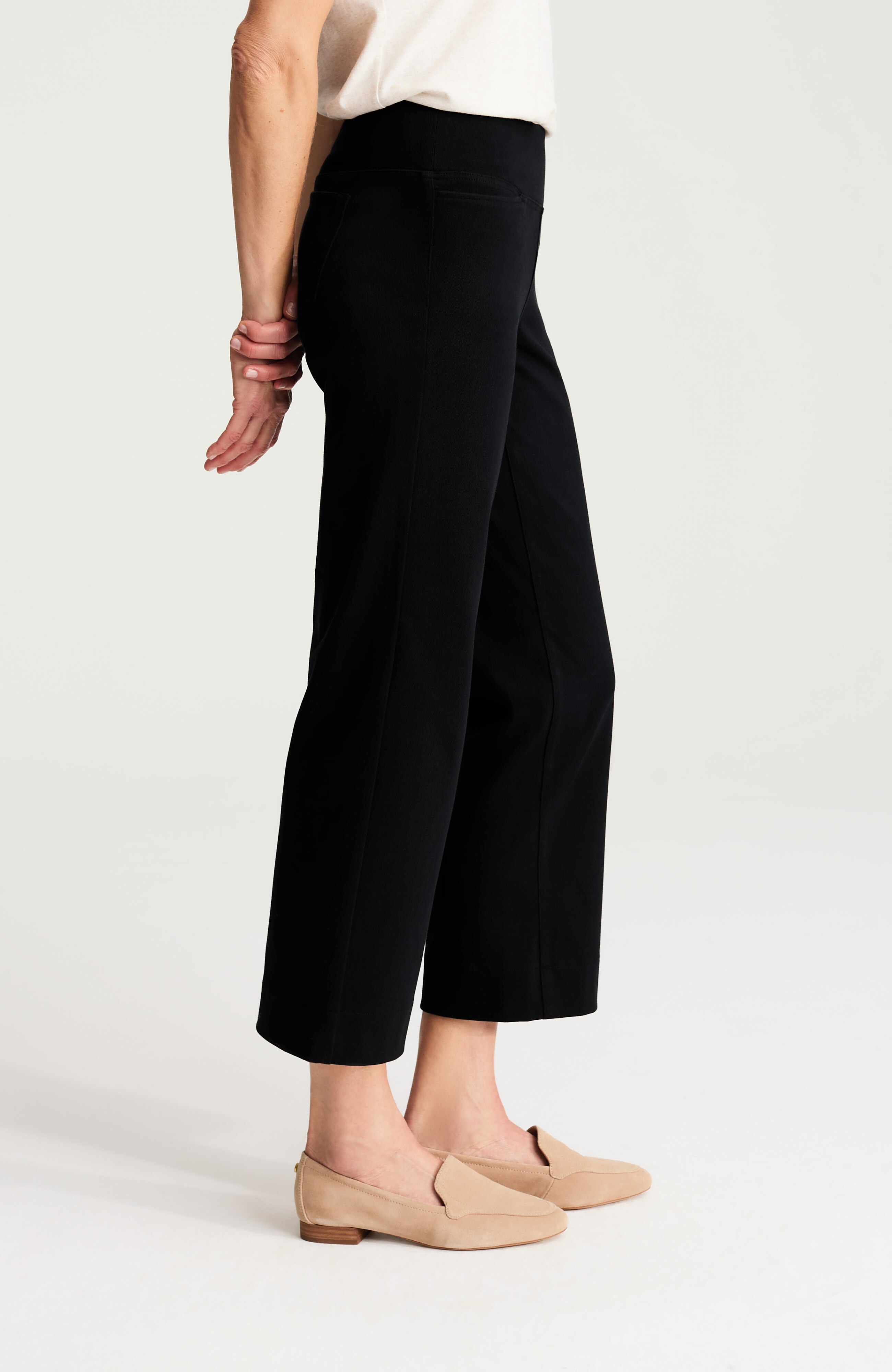 wearever smooth-fit cropped knit jeans