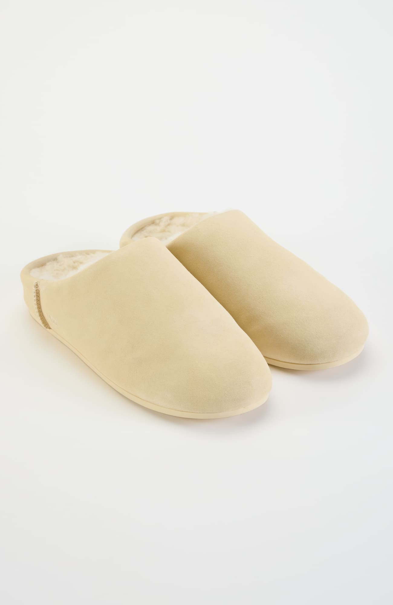 Women's Ugg Elea Slippers Shoes (Brown) (Size: 6)