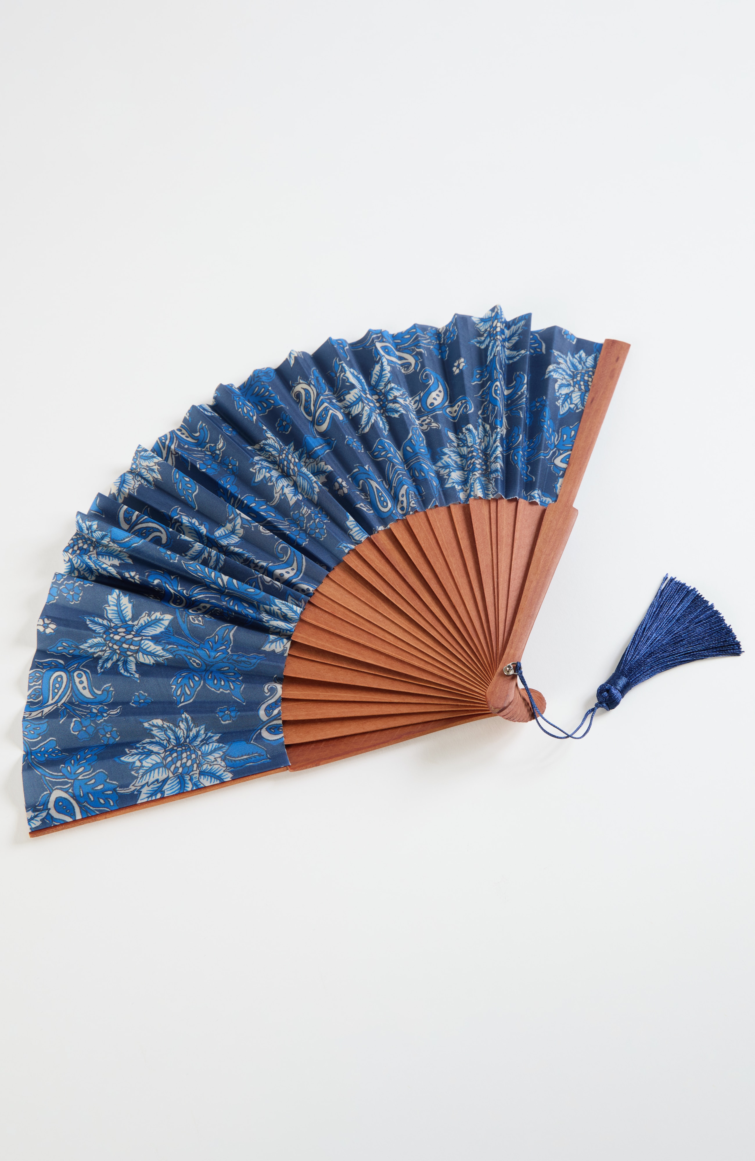 breezy floral fan