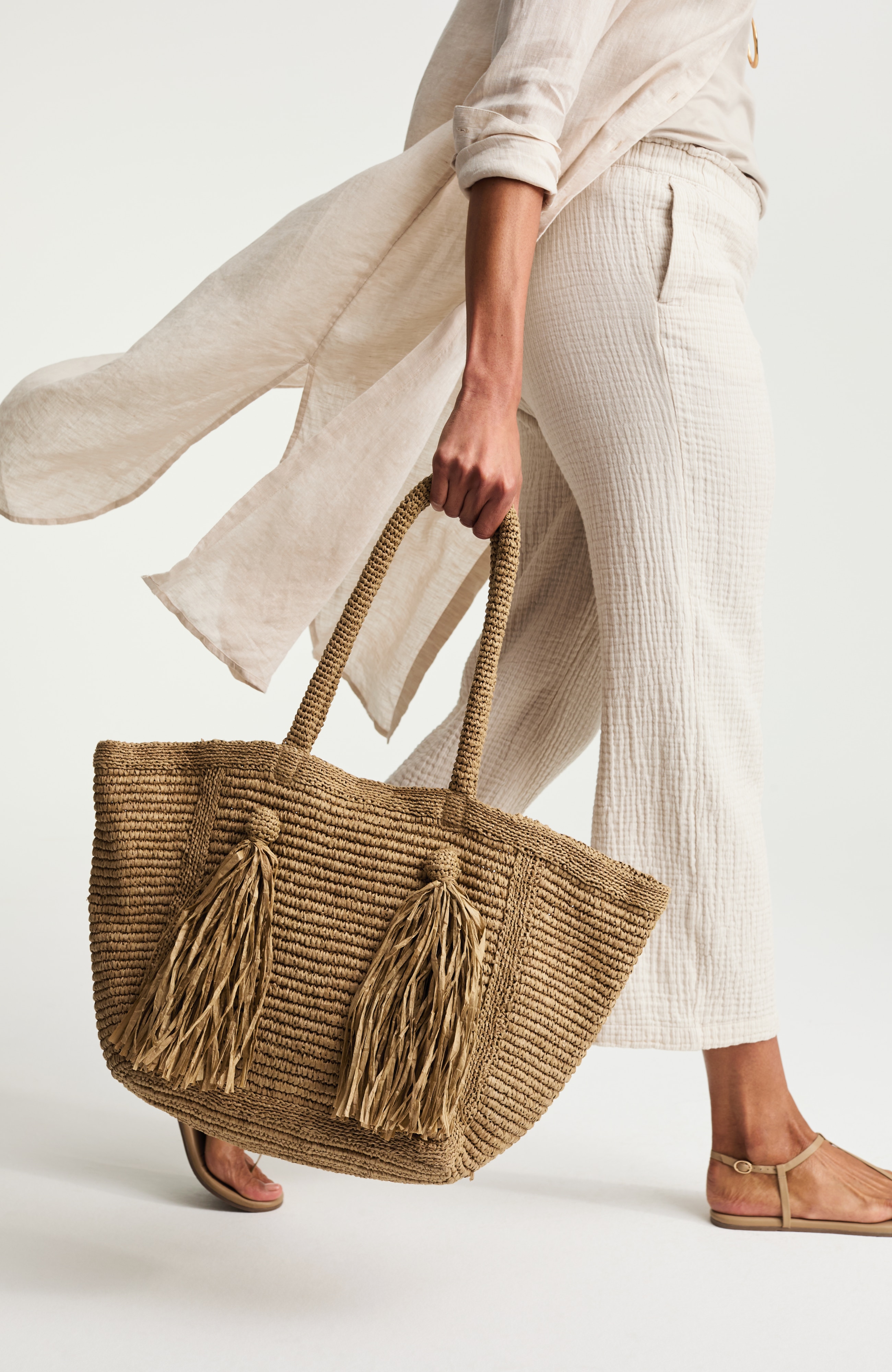 tasseled beach tote