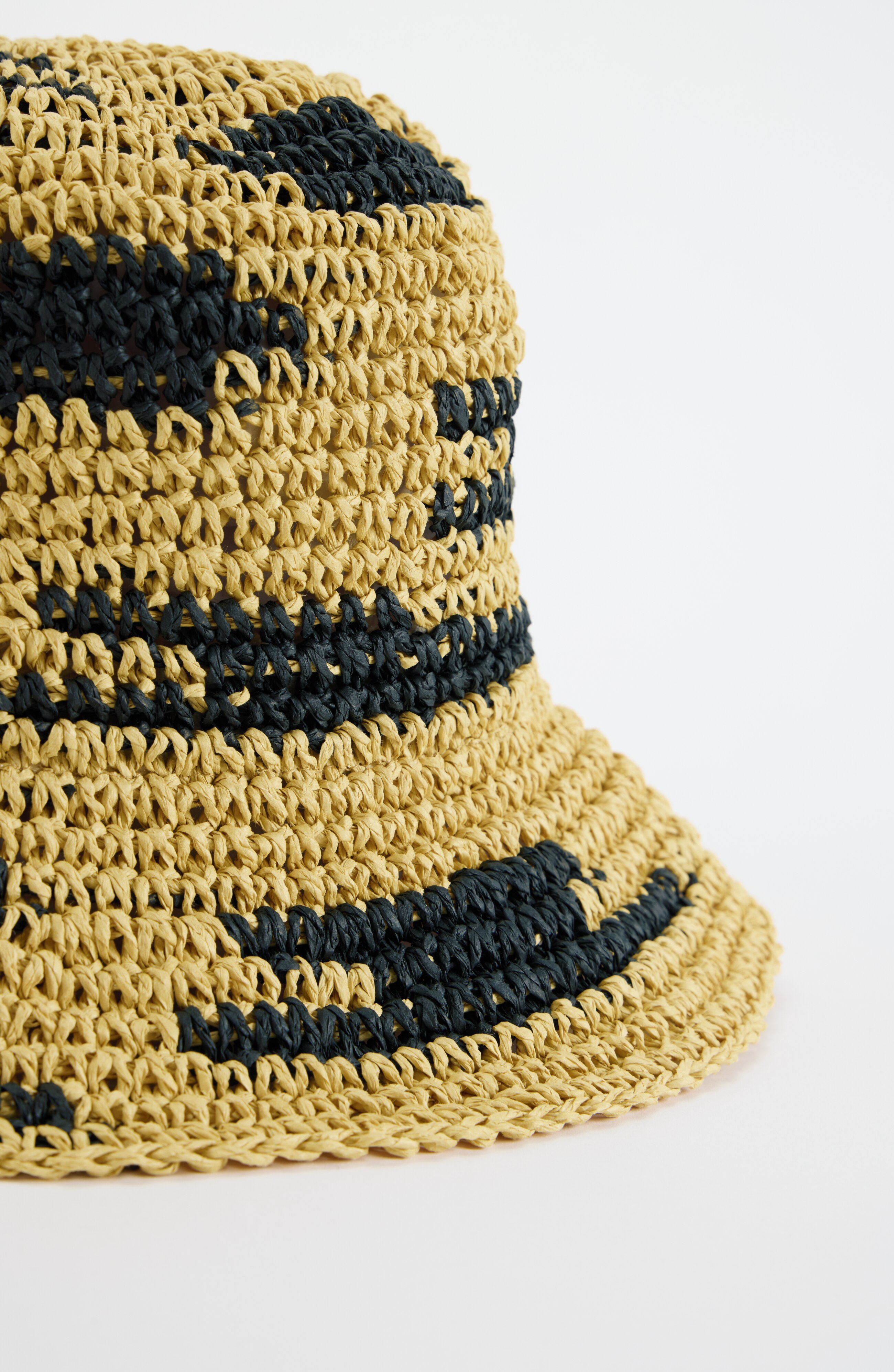 textured straw bucket hat