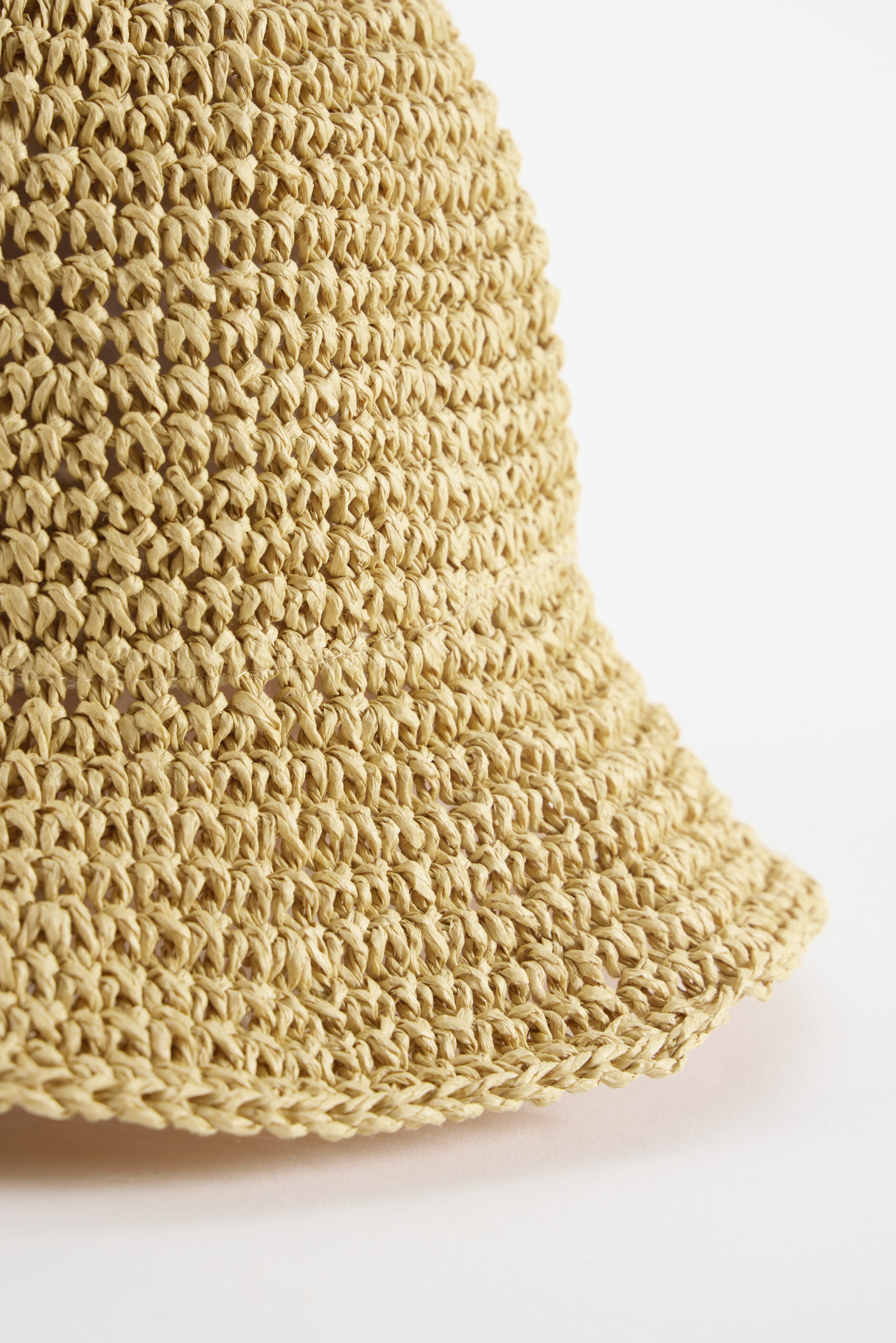 textured straw bucket hat