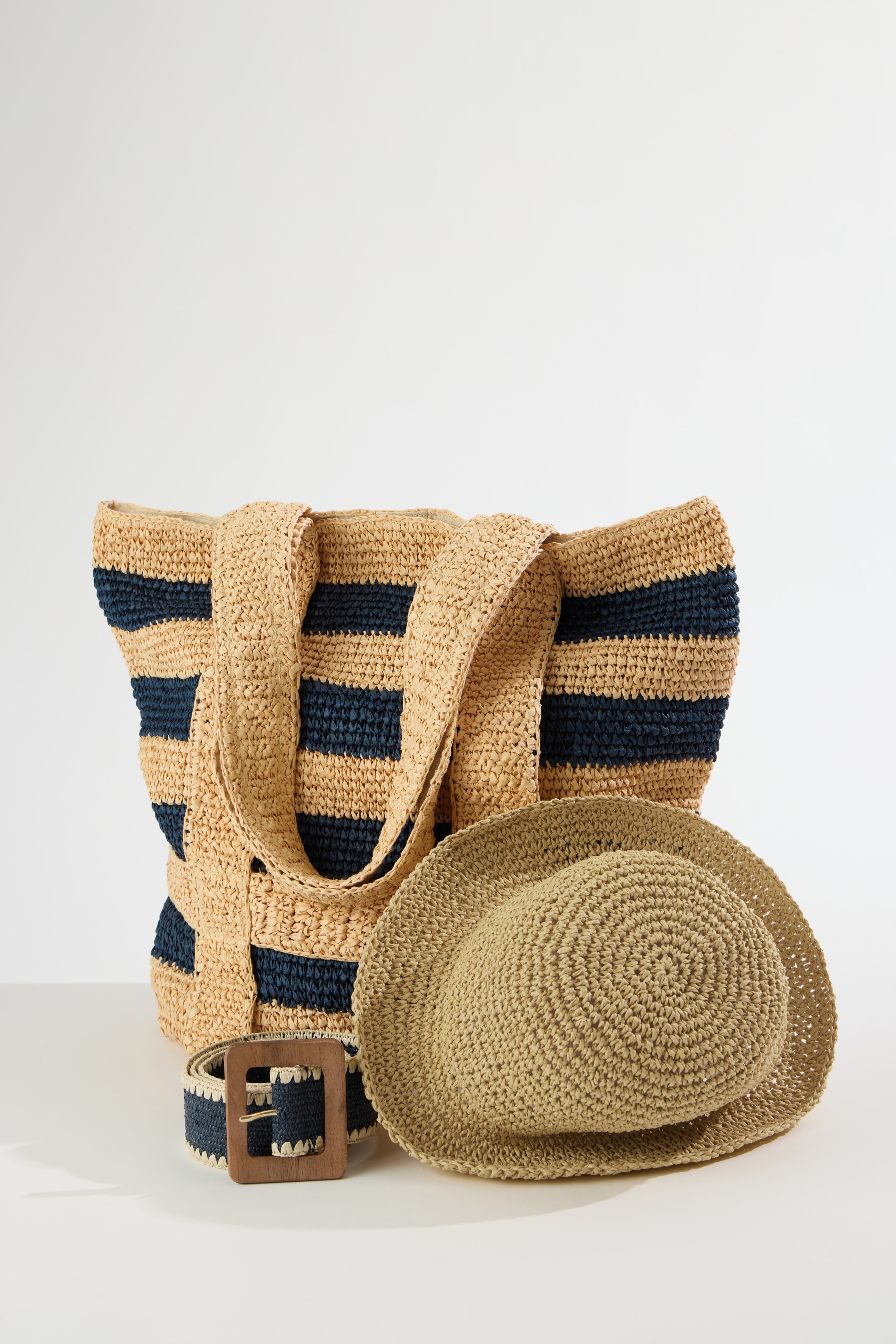 textured straw bucket hat