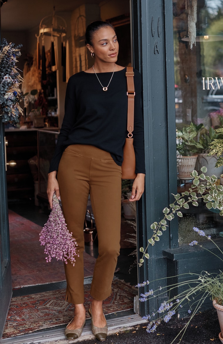 Primary view of the smooth fit knit twill slim-leg pant