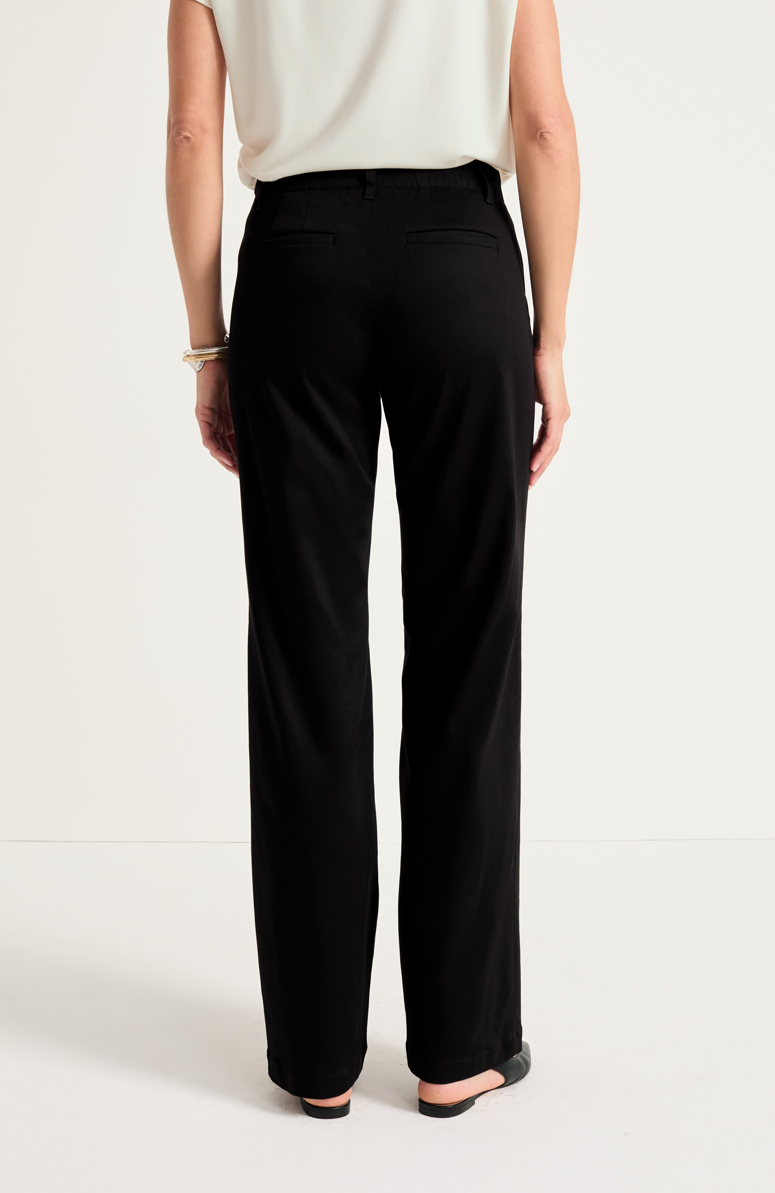 Seamed Wide-Leg Chino Pant