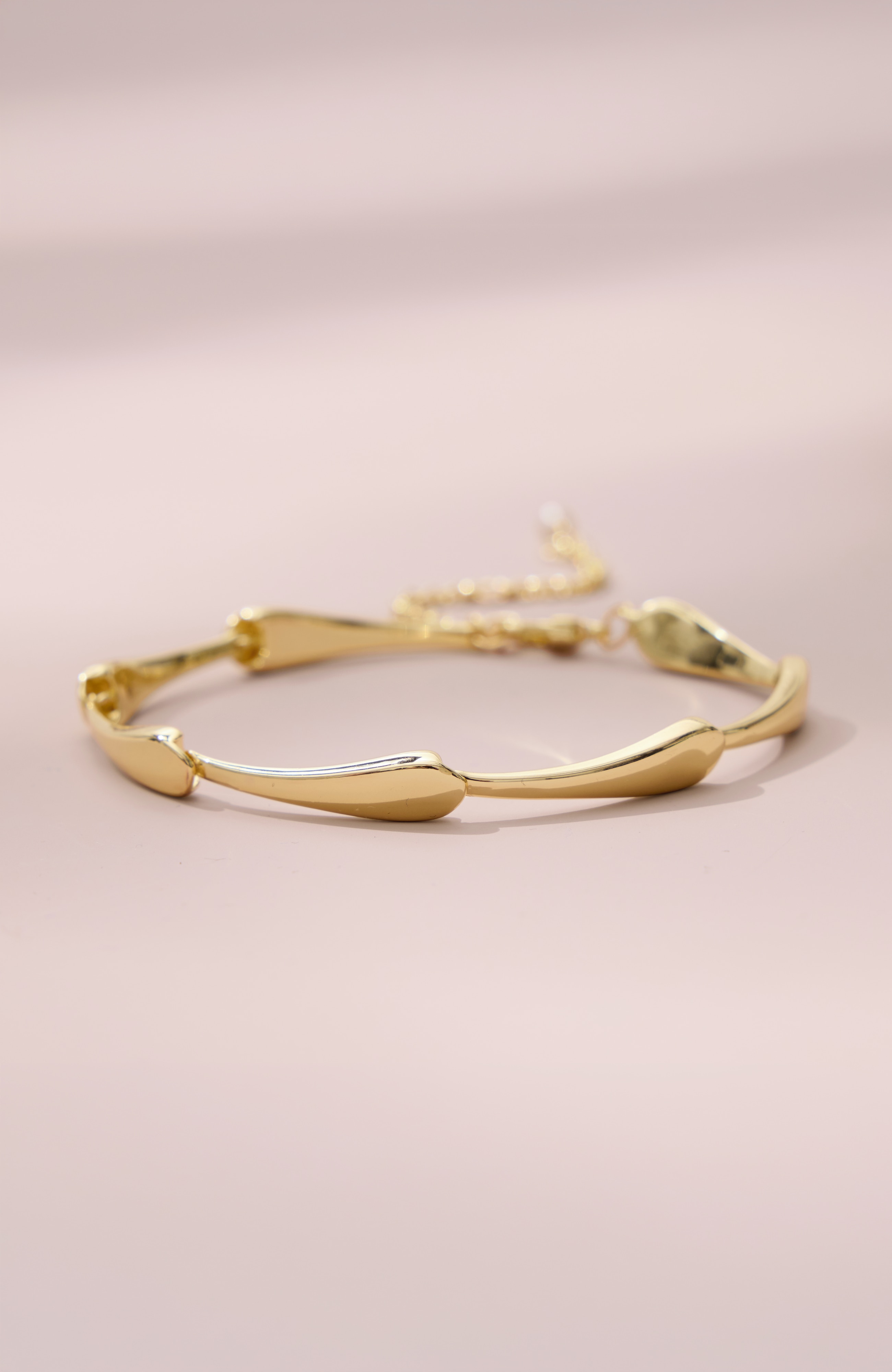 demi-fine sculpted teardrop bracelet