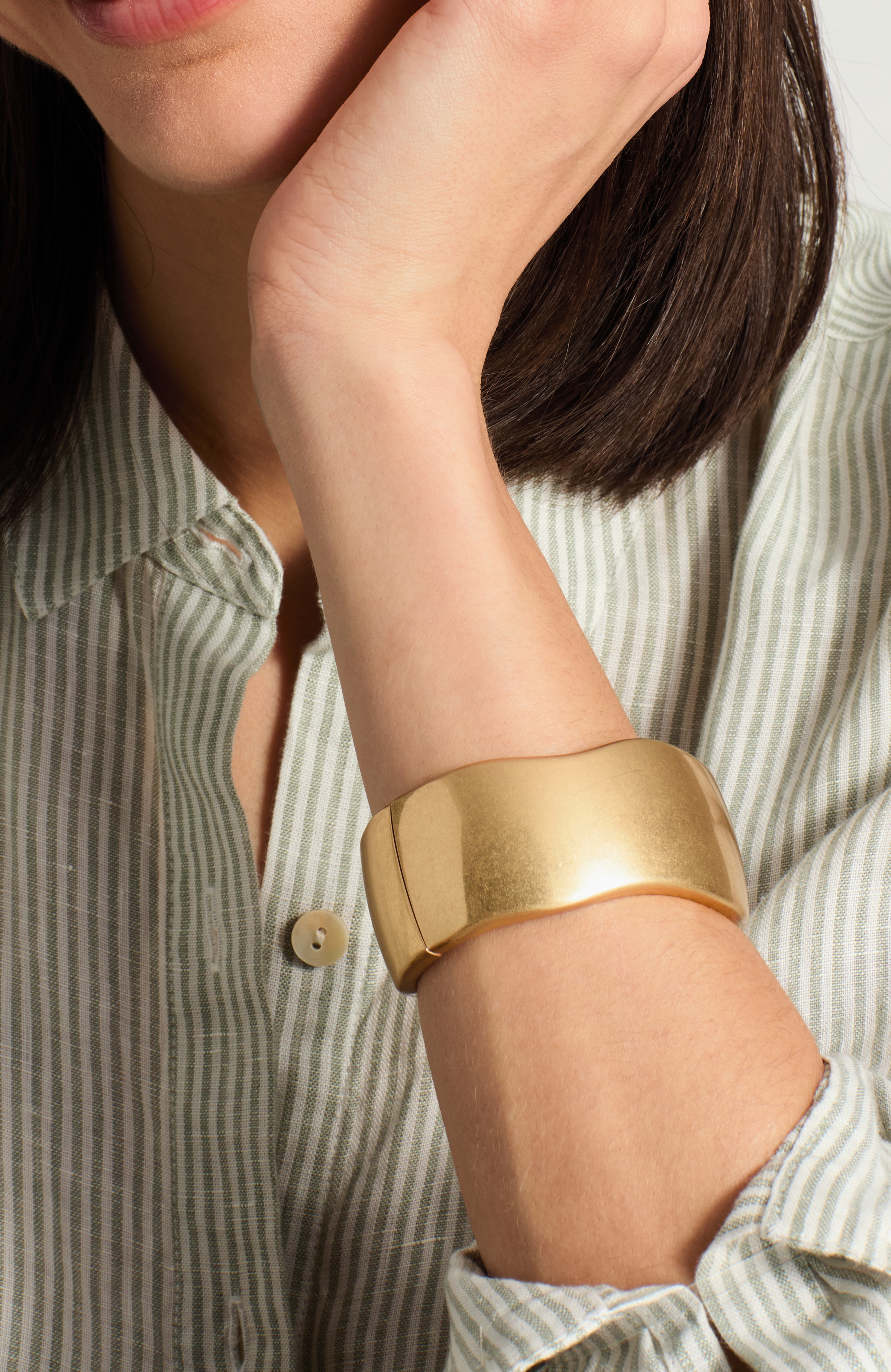 goldtone hinge bangle