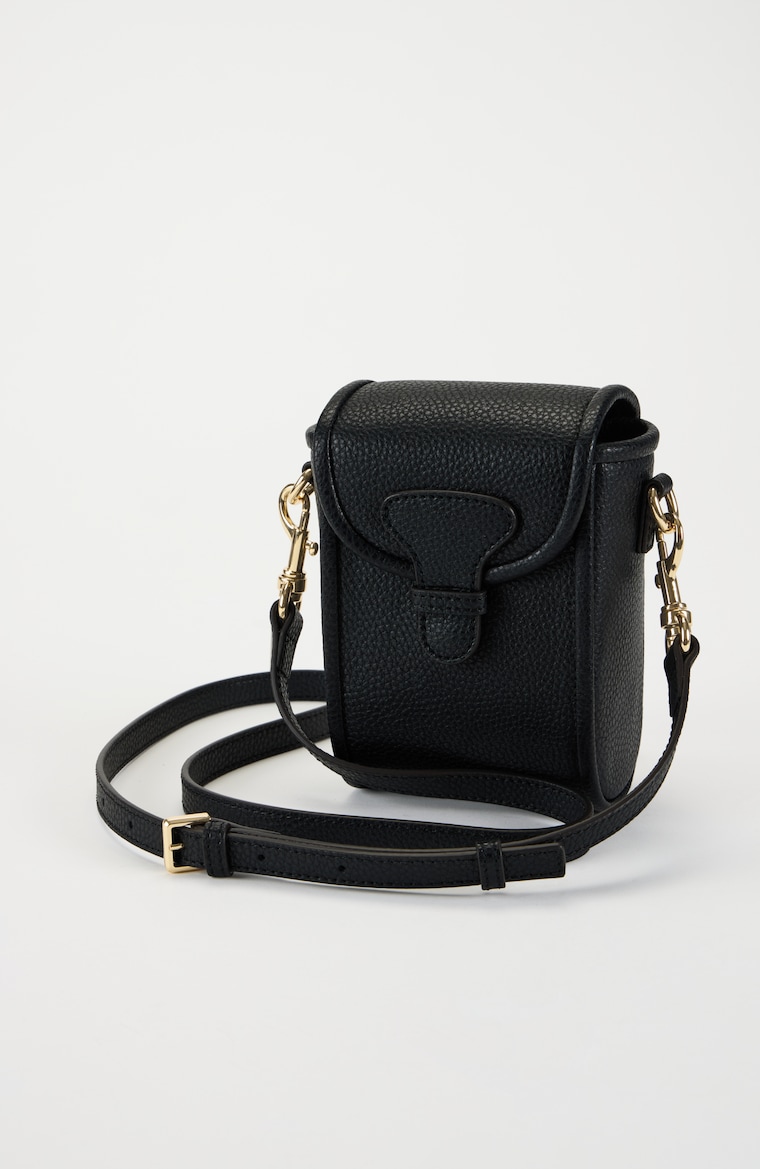 Primary view of the everyday crossbody
