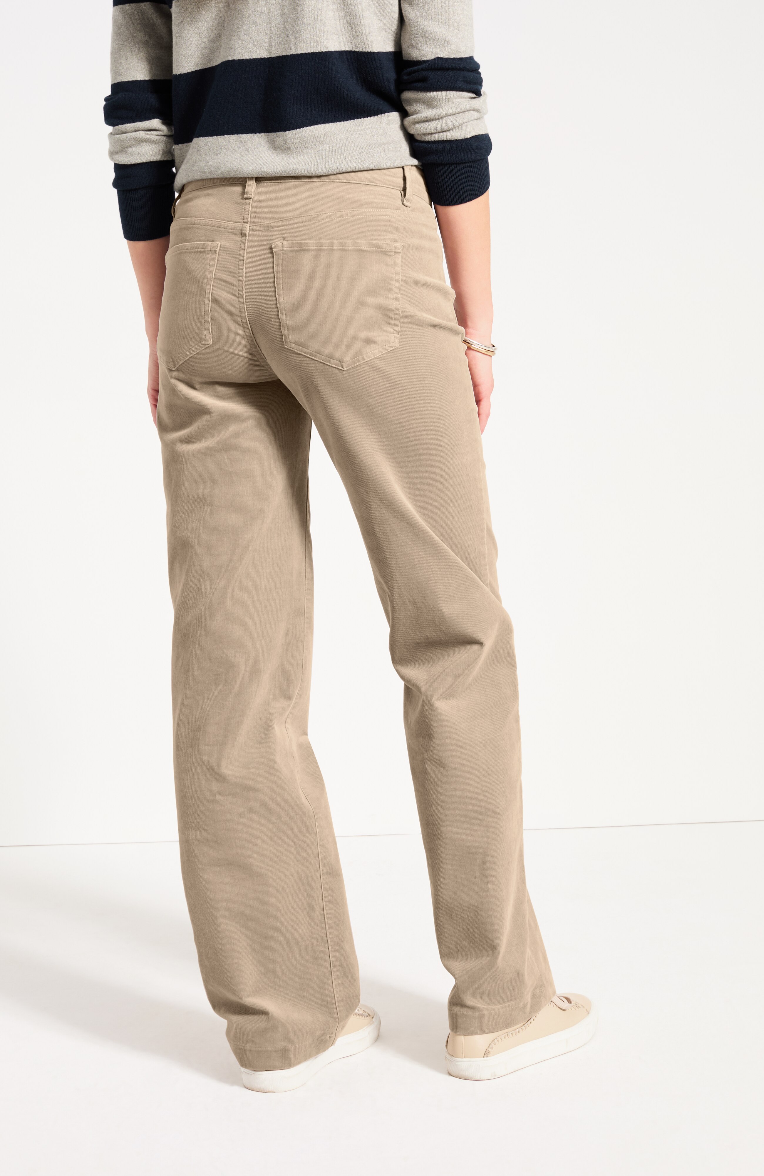 Patch-Pocket Wide-Leg Cord