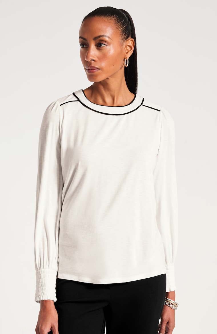 Primary view of the contrast-piped top