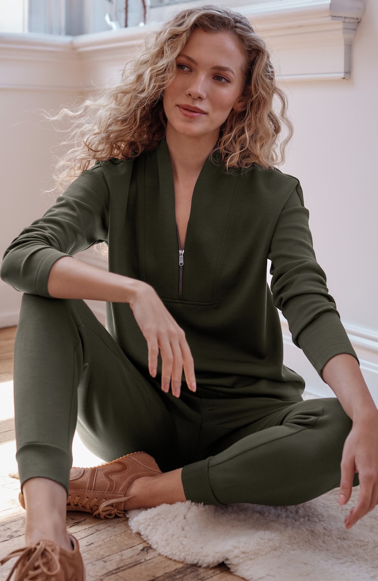 Primary view of the elevation knit quarter-zip
