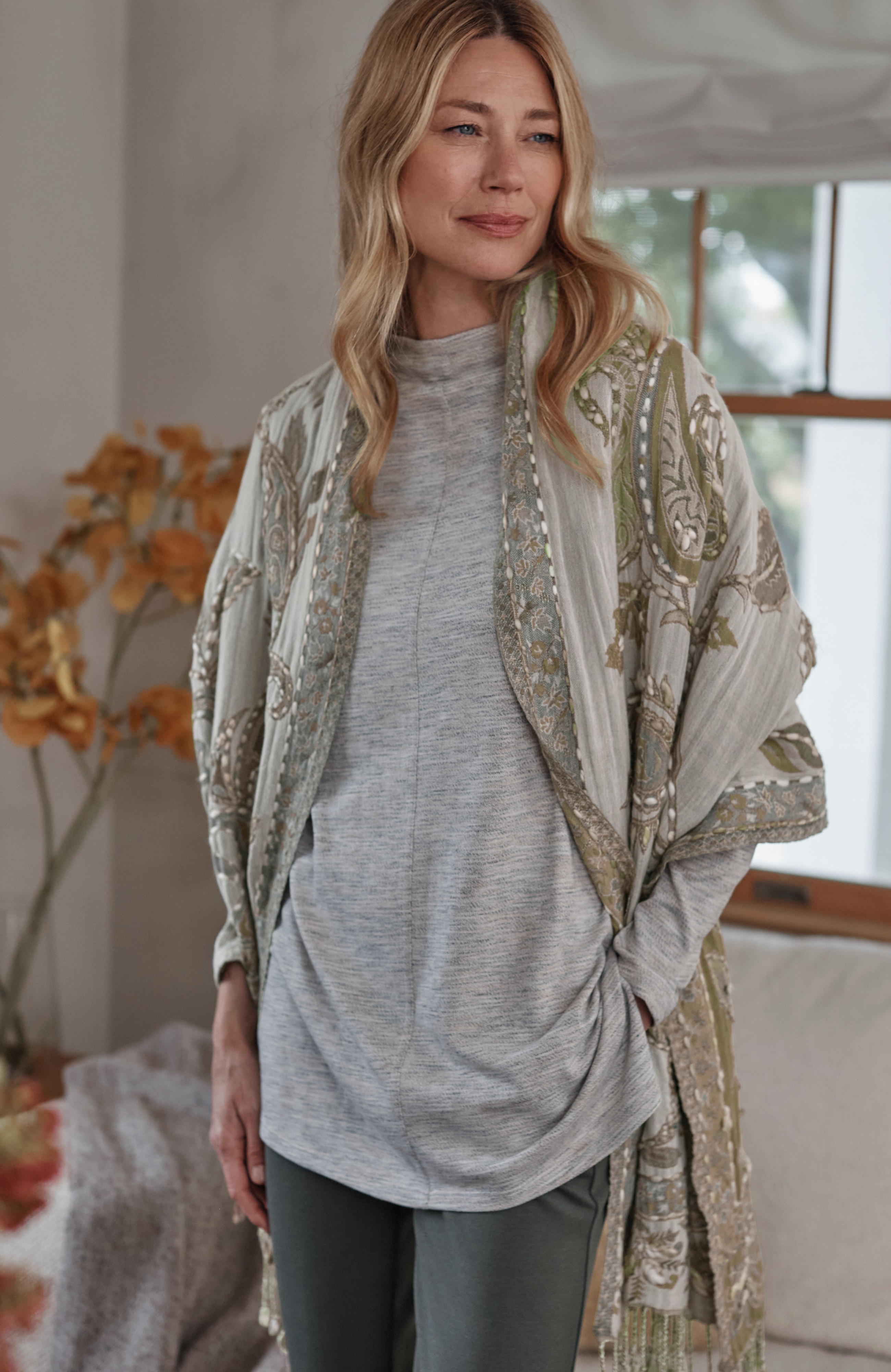 Hand-Embroidered Paisley Jacquard Scarf